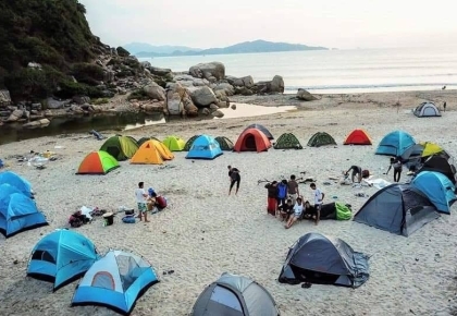 CẮM TRẠI TẠI NÚI CHÚA 