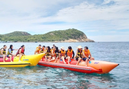 ĐI THUYỀN VỊNH VĨNH HY