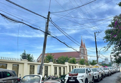 Thuê Xe Hoa Sang Trọng Ninh Thuận