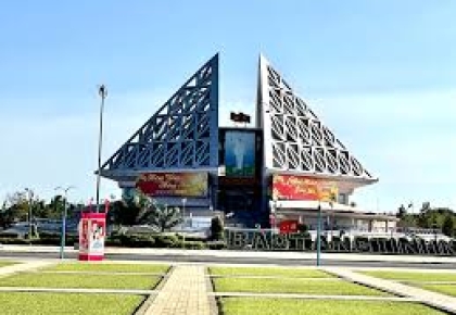 Xe Đi Quảng Trường Phan Rang Ninh Thuận 