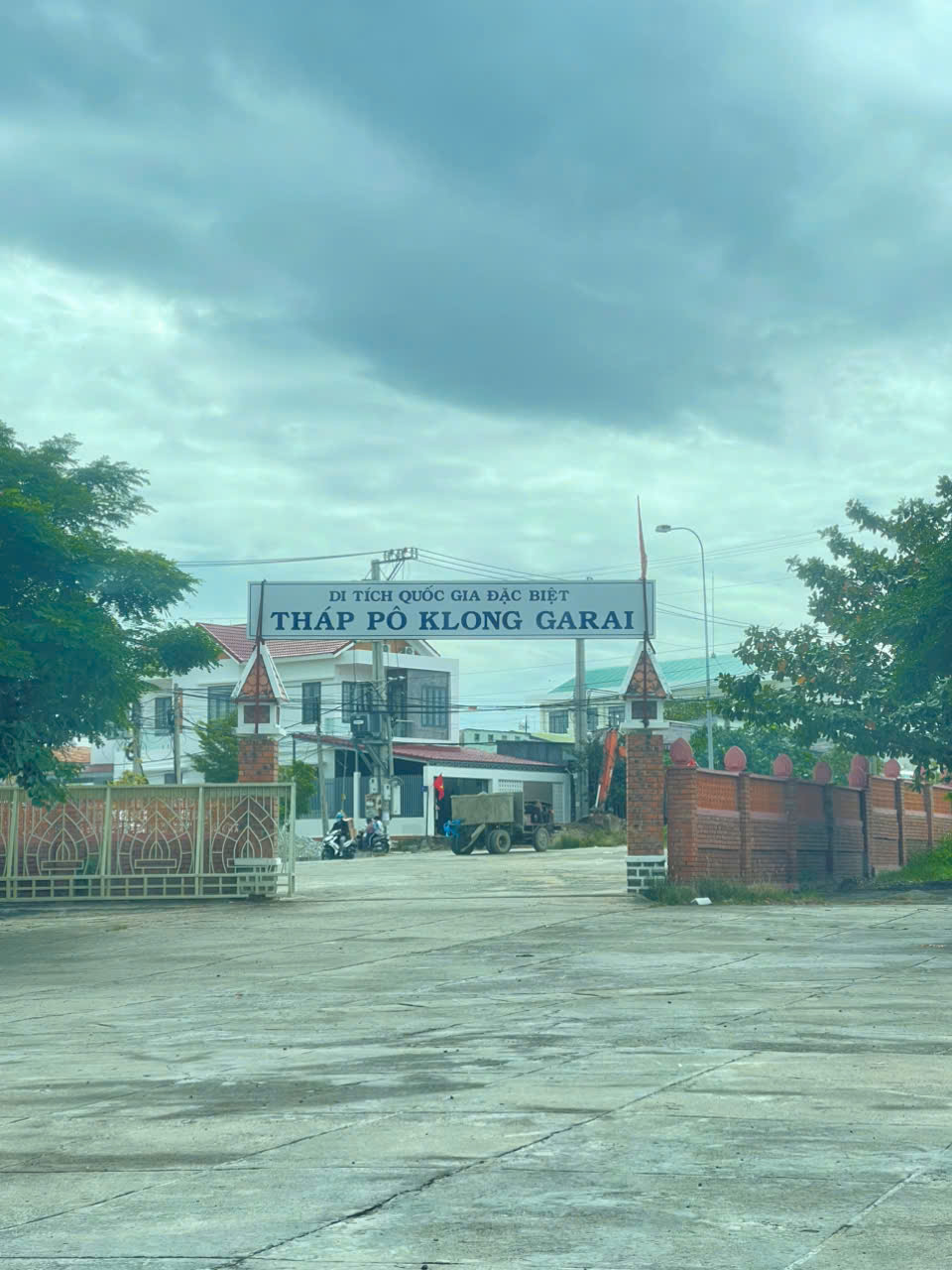 Thuê Xe Nha Trang Đi Tháp Po Klong Garai