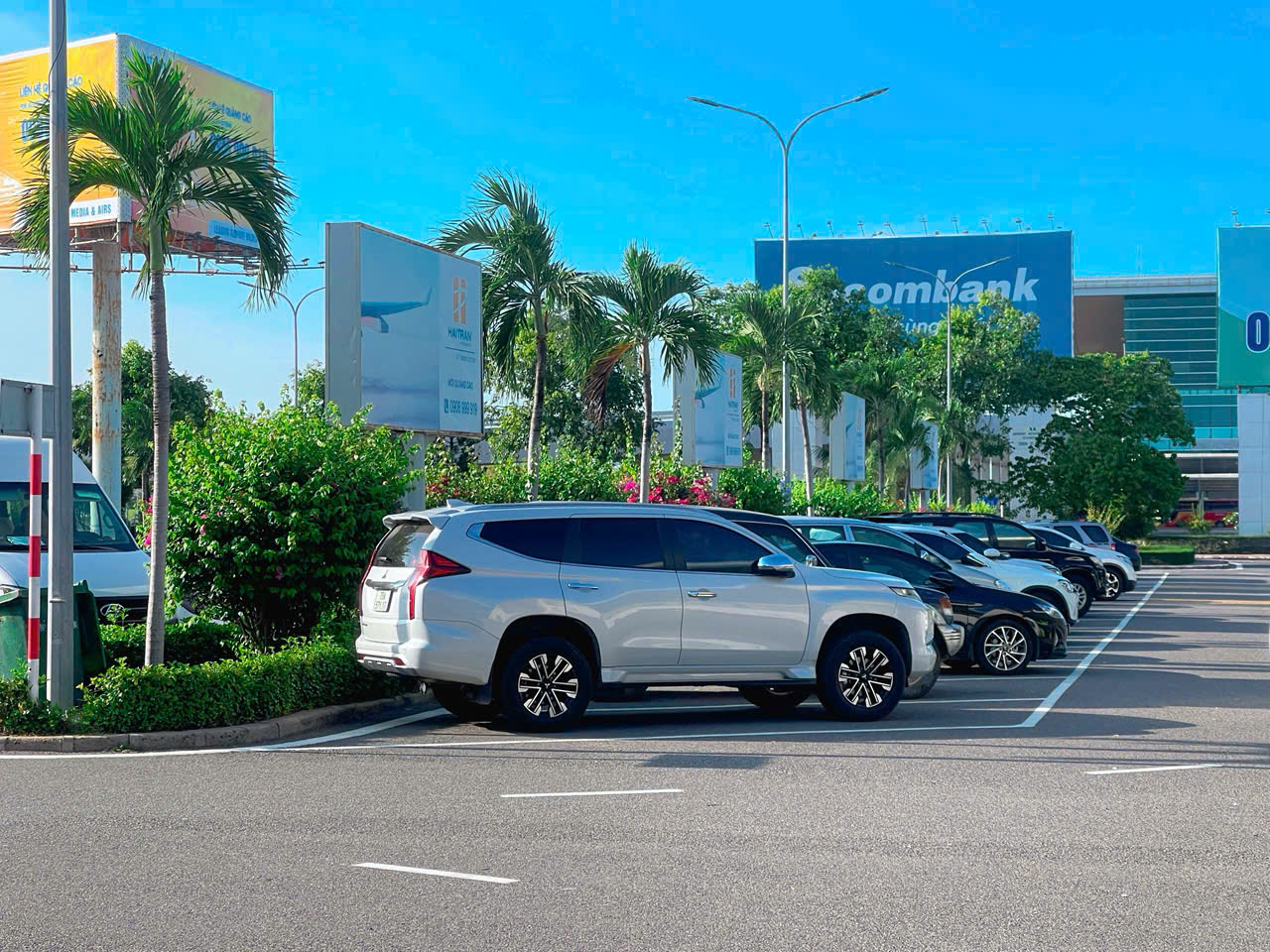 Thuê xe hợp đồng thanh sơn