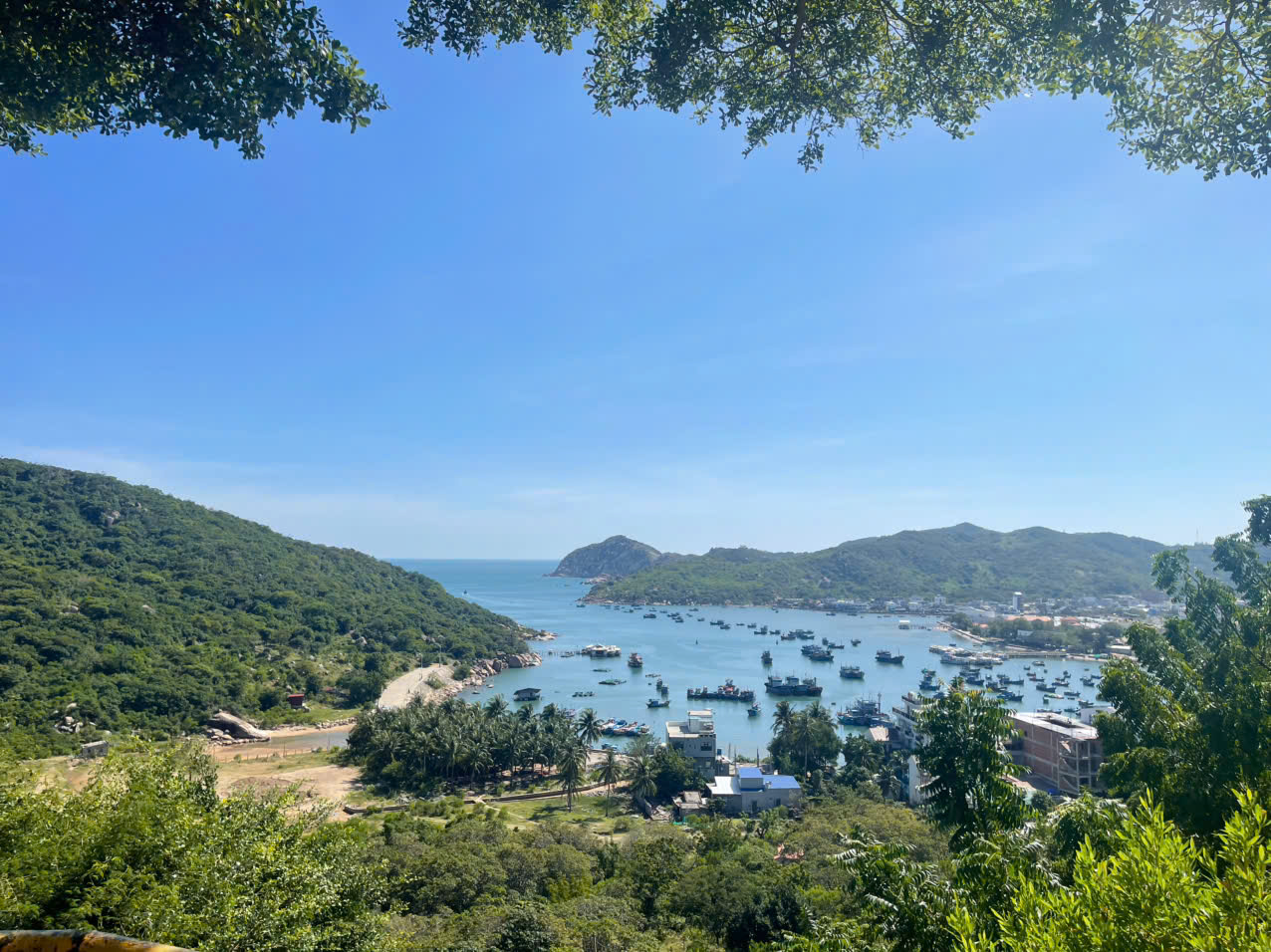 Thuê Xe 29 Chỗ Sân Bay Nha Trang Đi Vĩnh Hy