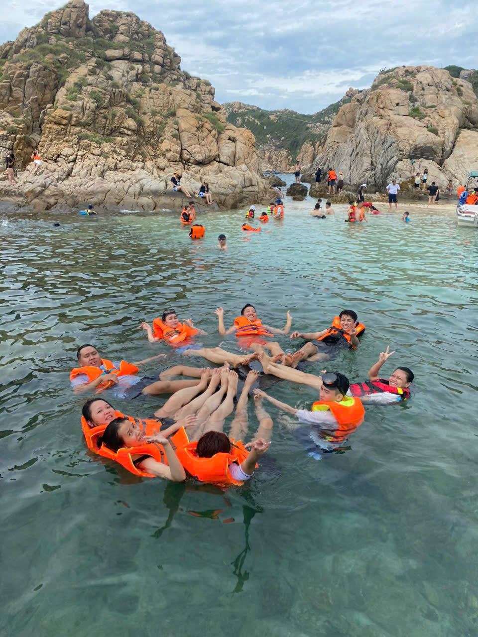 Review Thuê Xe Sân Bay Cam Ranh Đi Vĩnh Hy