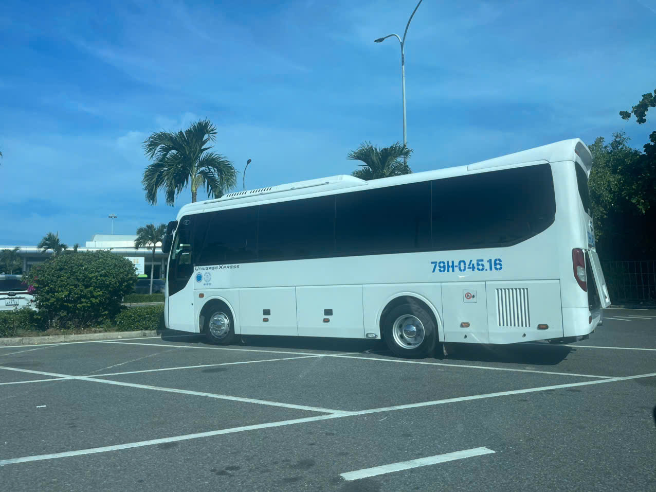 Thuê xe Vĩnh Hy đi sân bay Cam Ranh nhanh gọn