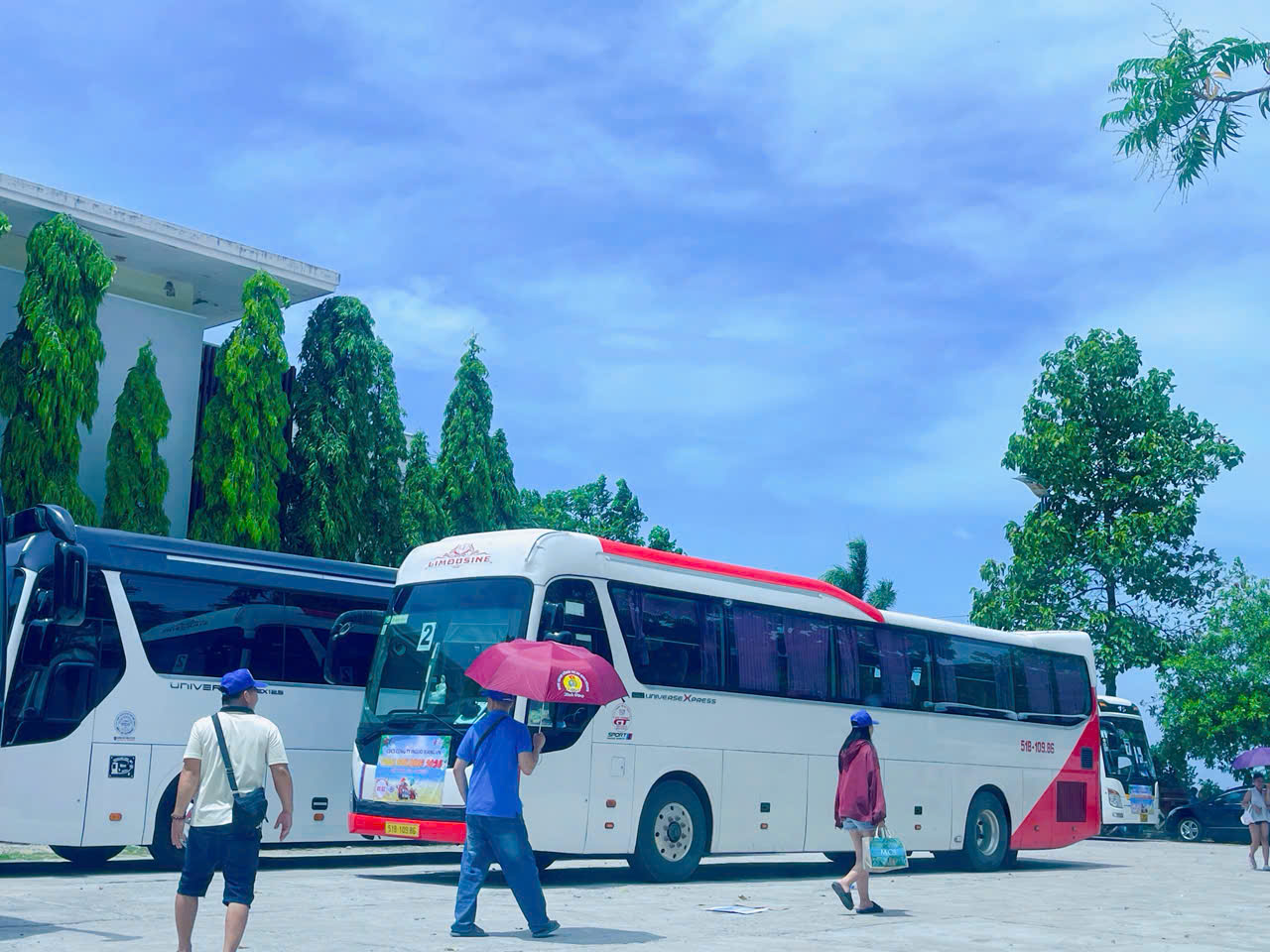 Thuê xe 29 chỗ sân bay Cam Ranh đi Vĩnh Hy