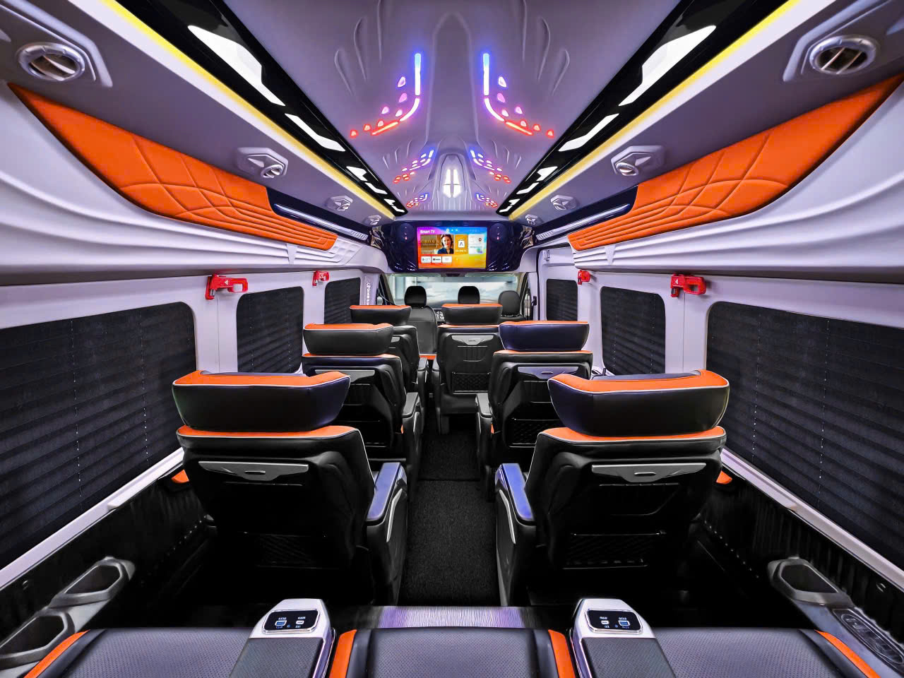 Thuê xe limousine hợp đồng phan rang