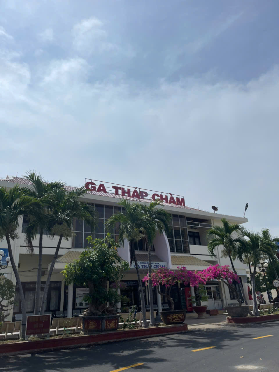 thuê xe 16 chỗ Vĩnh Hy Mũi Né