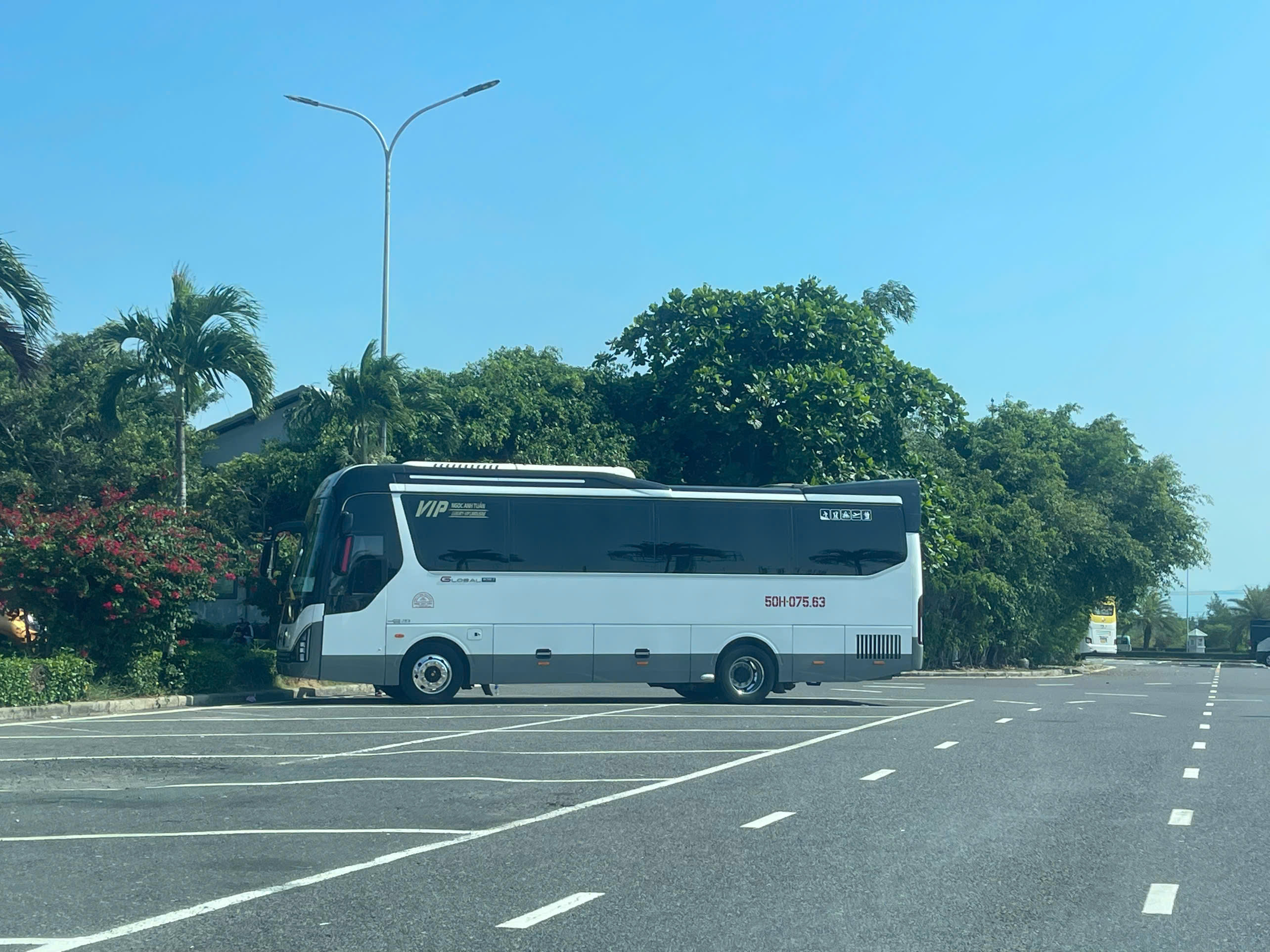 Đặt Xe 16 Chỗ Phan Rang Đi Vĩnh Hy
