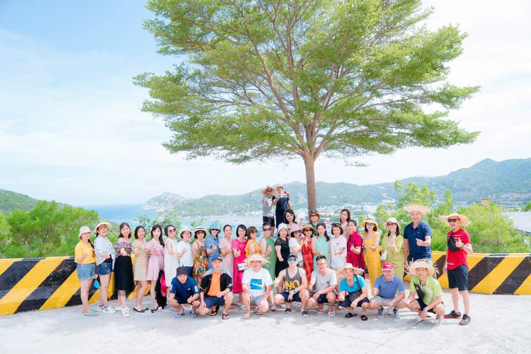 Thuê Xe 16 Chỗ Phan Rang Đi Vĩnh Hy Có Tài Xế