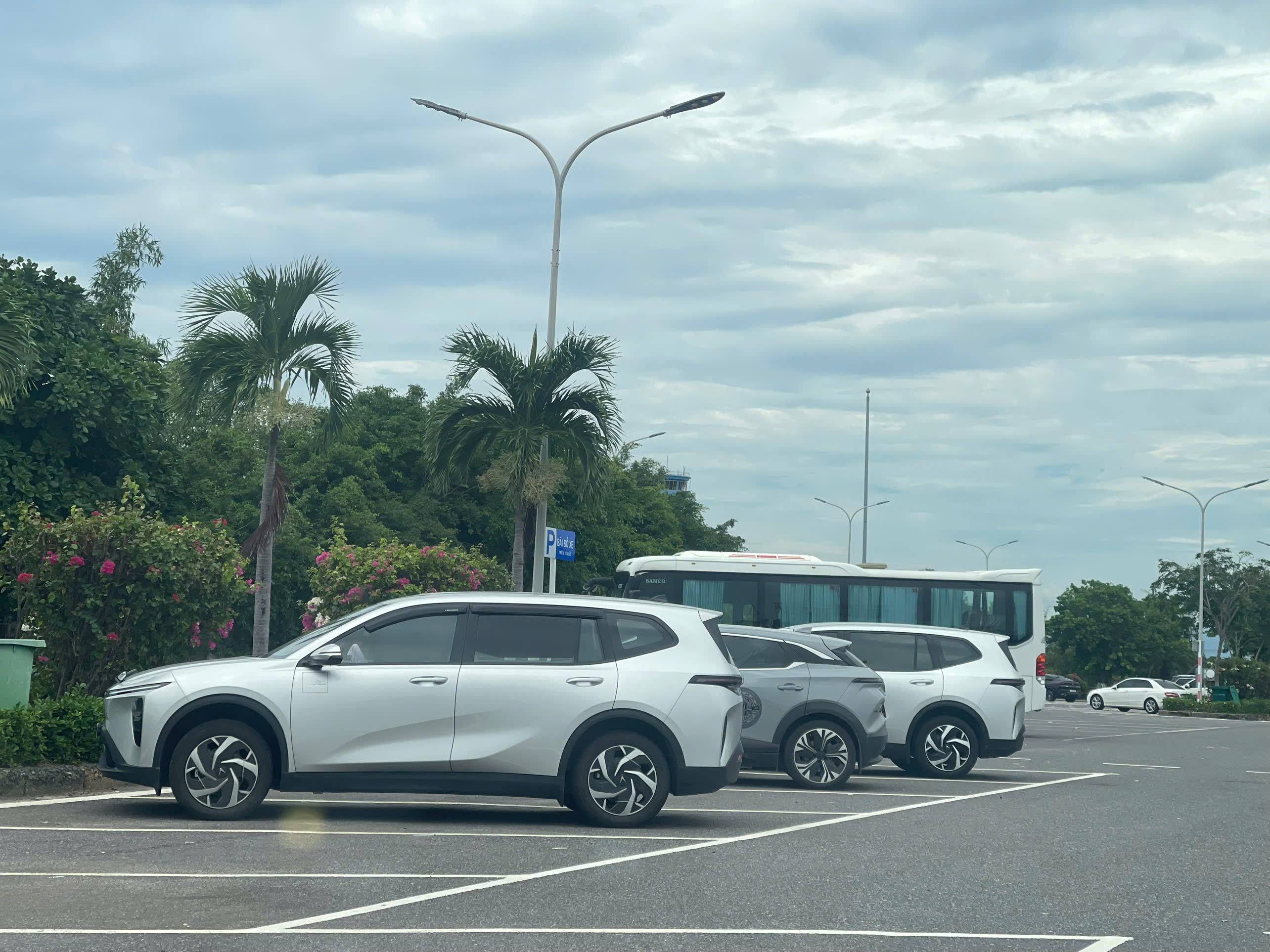 Thuê Xe 16 Chỗ Phan Rang Đi Vĩnh Hy Giá Rẻ