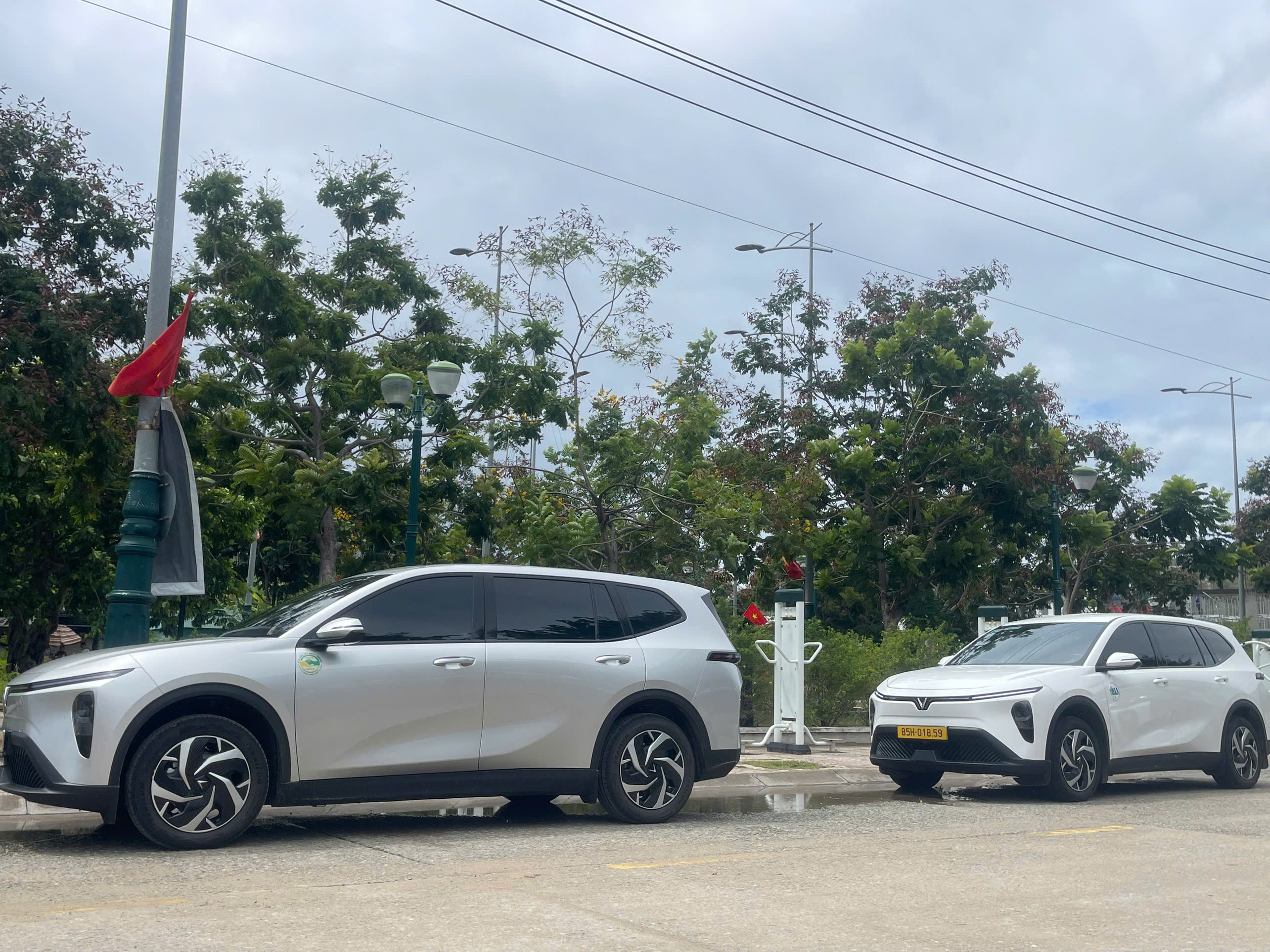 Xe 16 Chỗ Đưa Đón Phan Rang Đi Vĩnh Hy