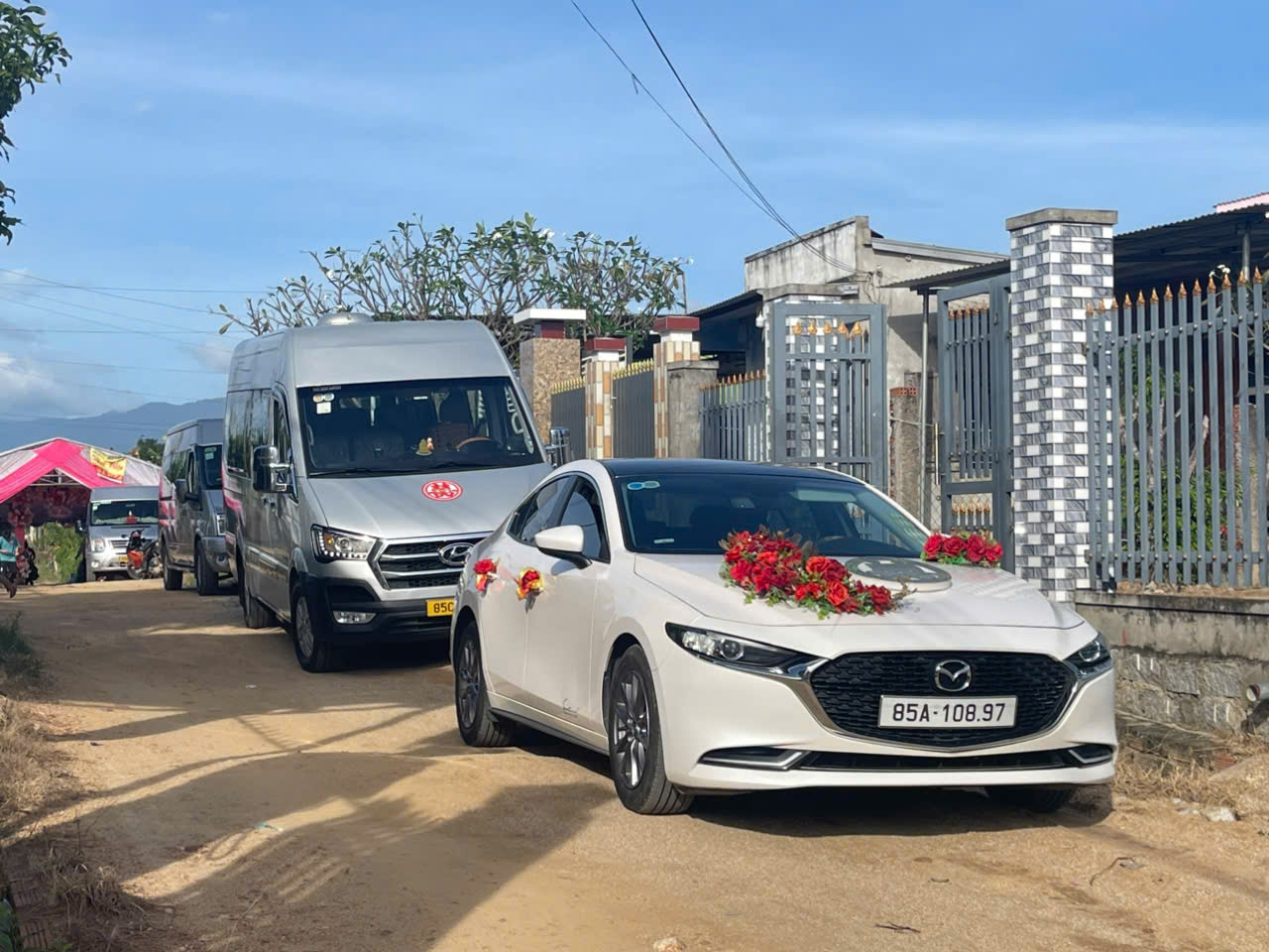 Xe Đưa Đón Sân Bay Về Vĩnh Hy