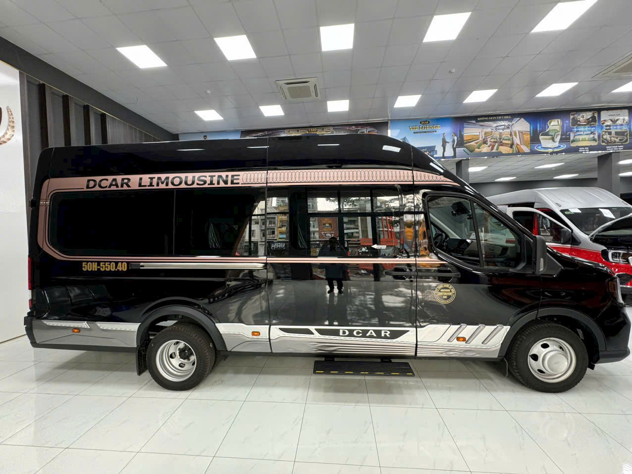 Thuê xe limousine Nha Trang Vĩnh Hy 