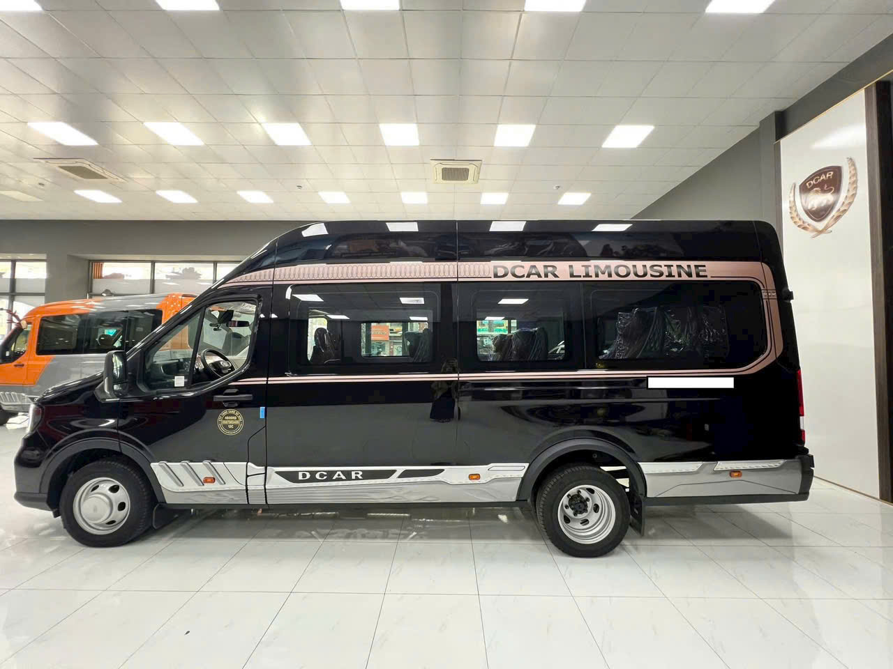 Thuê xe limousine Nha Trang Vĩnh Hy 