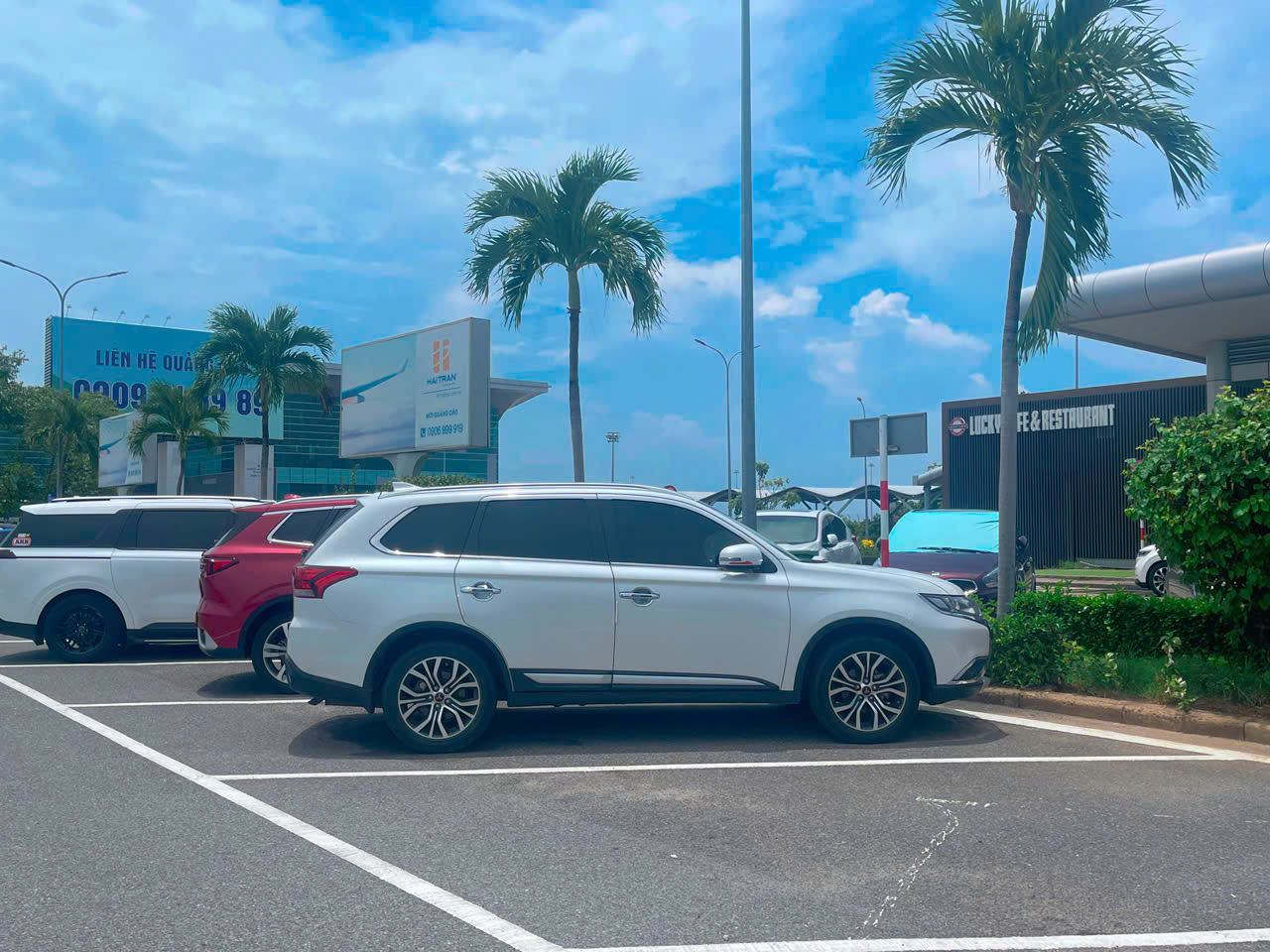 Xe Taxi Vĩnh Hy Đi Sân Bay Cam Ranh