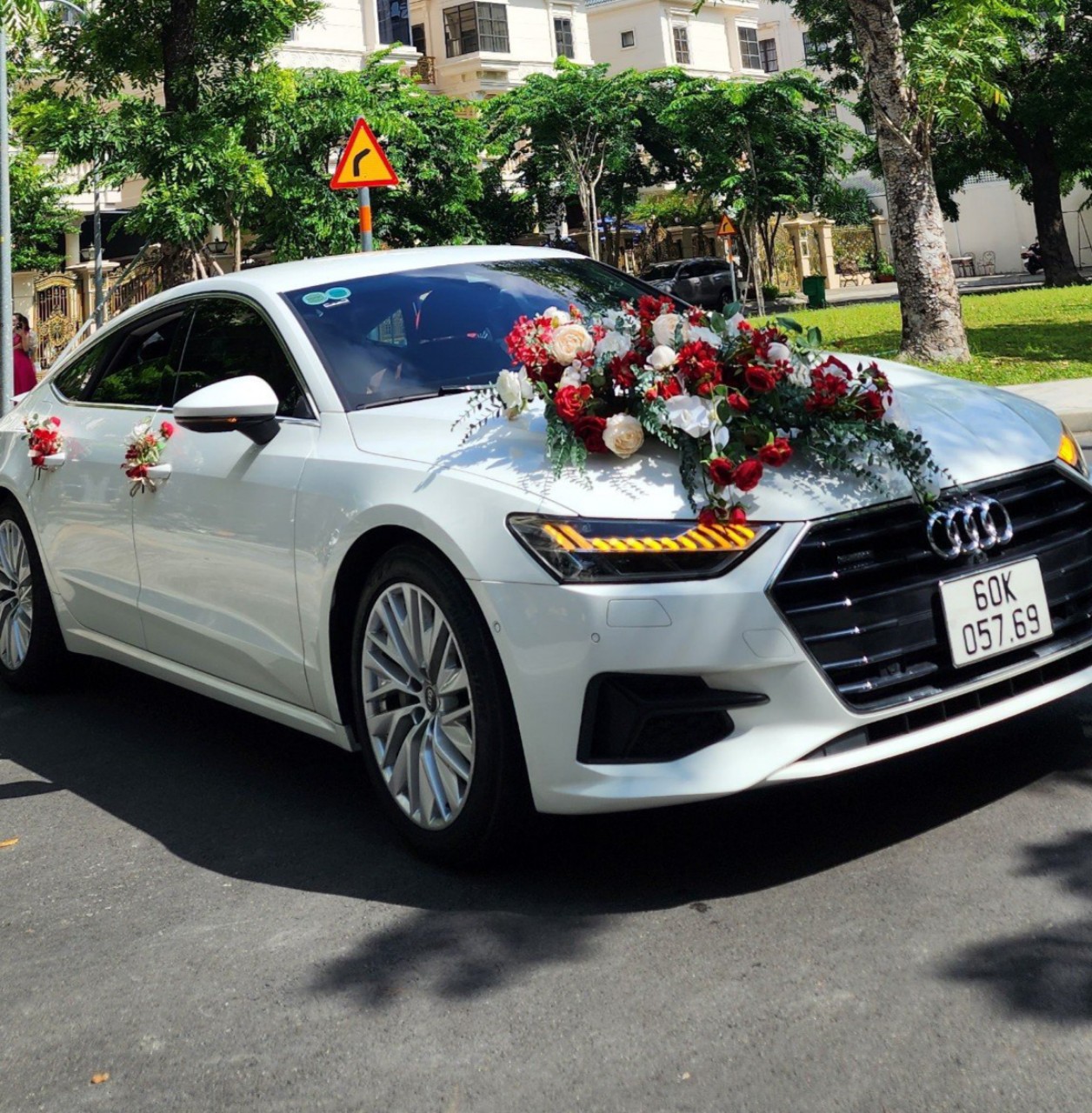 DỊCH VỤ THUÊ XE HOA ĐẲNG CẤP NINH THUẬN 