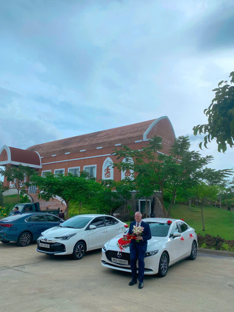 DỊCH VỤ THUÊ XE HOA TẠI BIỂN NINH THUẬN 