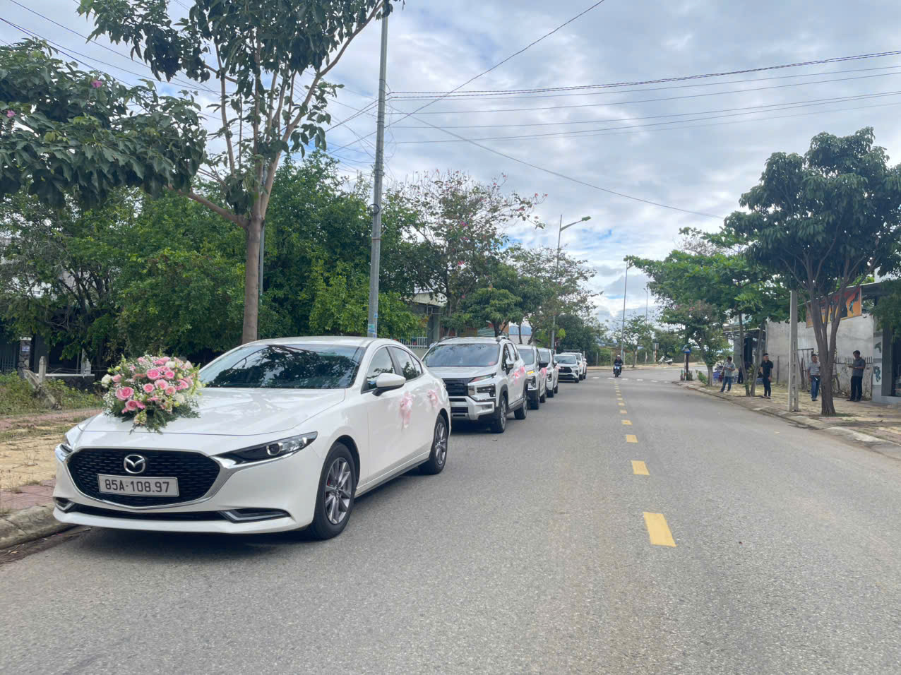 DỊCH VỤ THUÊ XE HOA TẠI BIỂN NINH THUẬN 