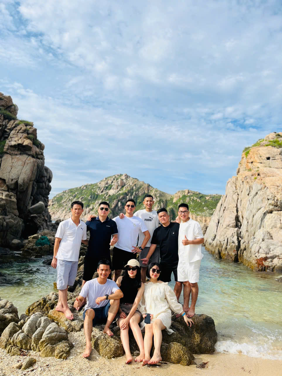 Thuê Xe Sân Bay Cam Ranh Đi Vĩnh Hy Theo Công Ty