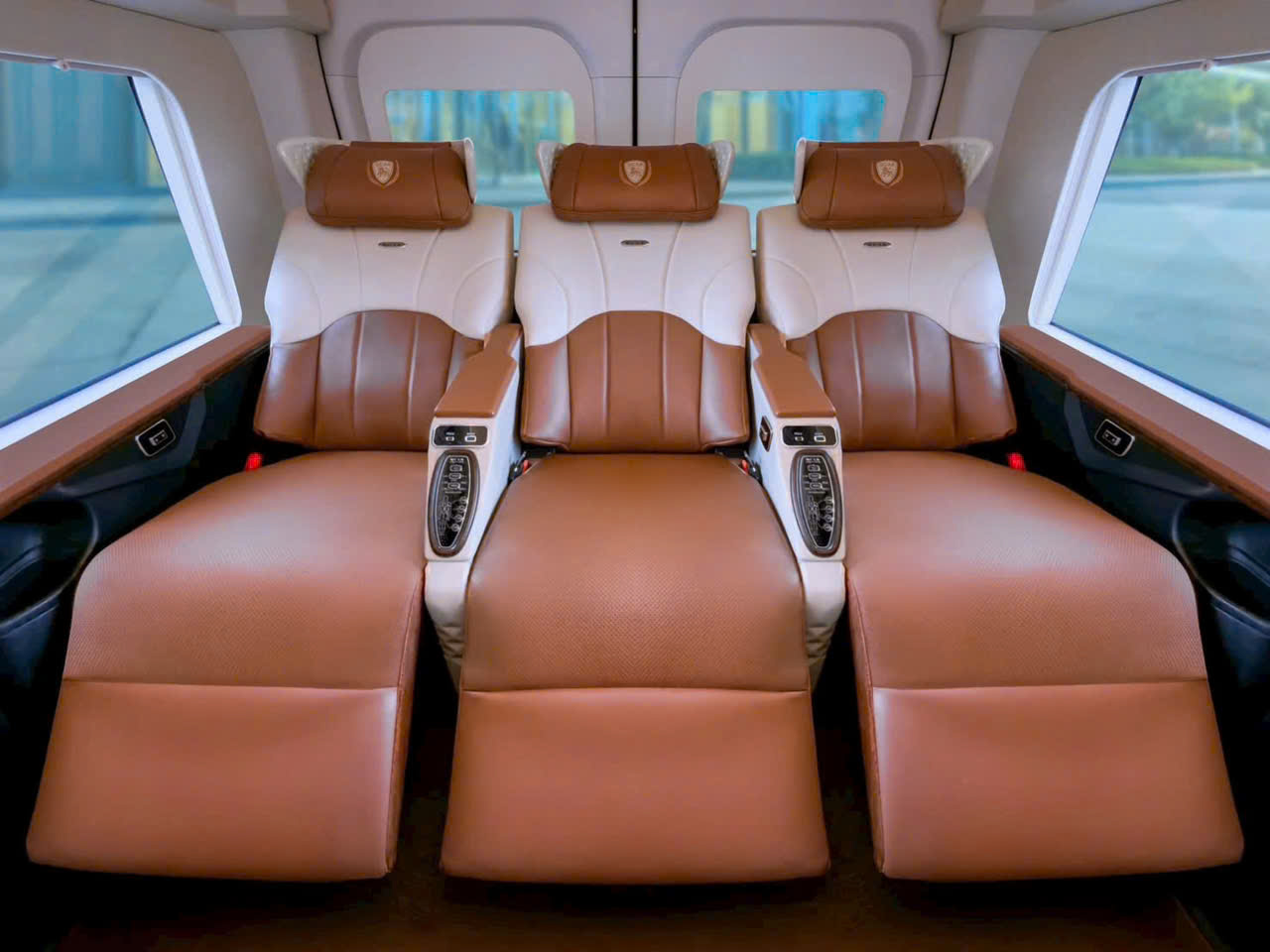 Taxi Đưa Đón Sân Bay Cam Ranh Đi Vĩnh Hy Trọn Gói