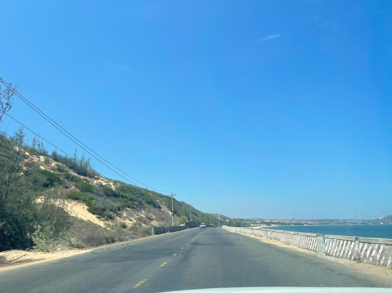 Thuê taxi điện Ninh Thuận đi Cam Ranh trọn gói