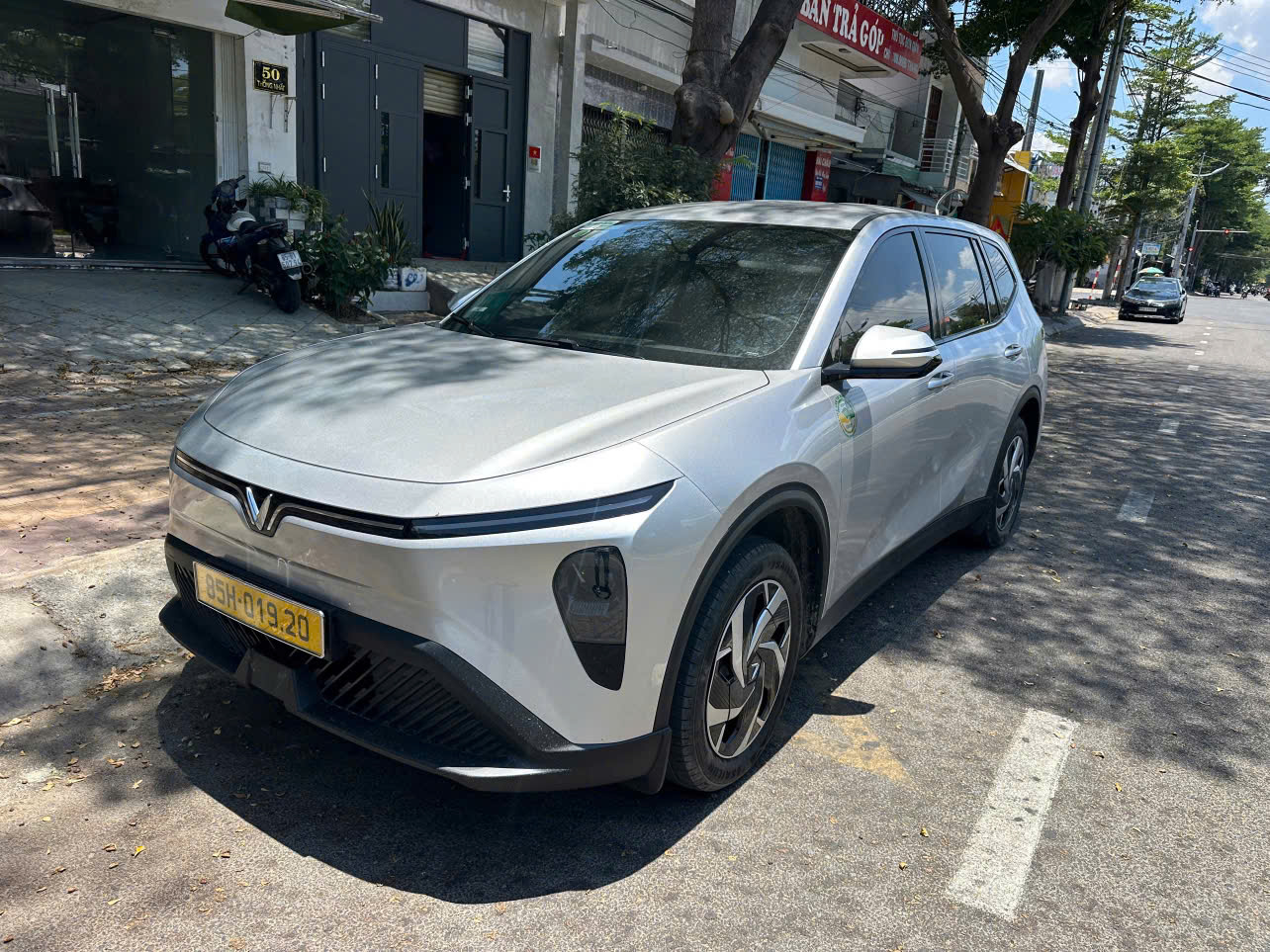 Taxi điện 7 chỗ Vĩnh Hy đi Đà Lạt