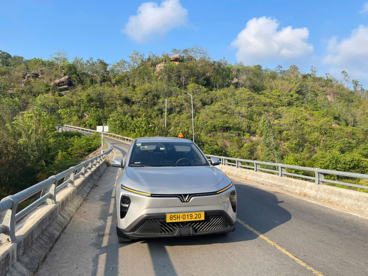 Taxi điện 7 chỗ Vĩnh Hy đi Đà Lạt