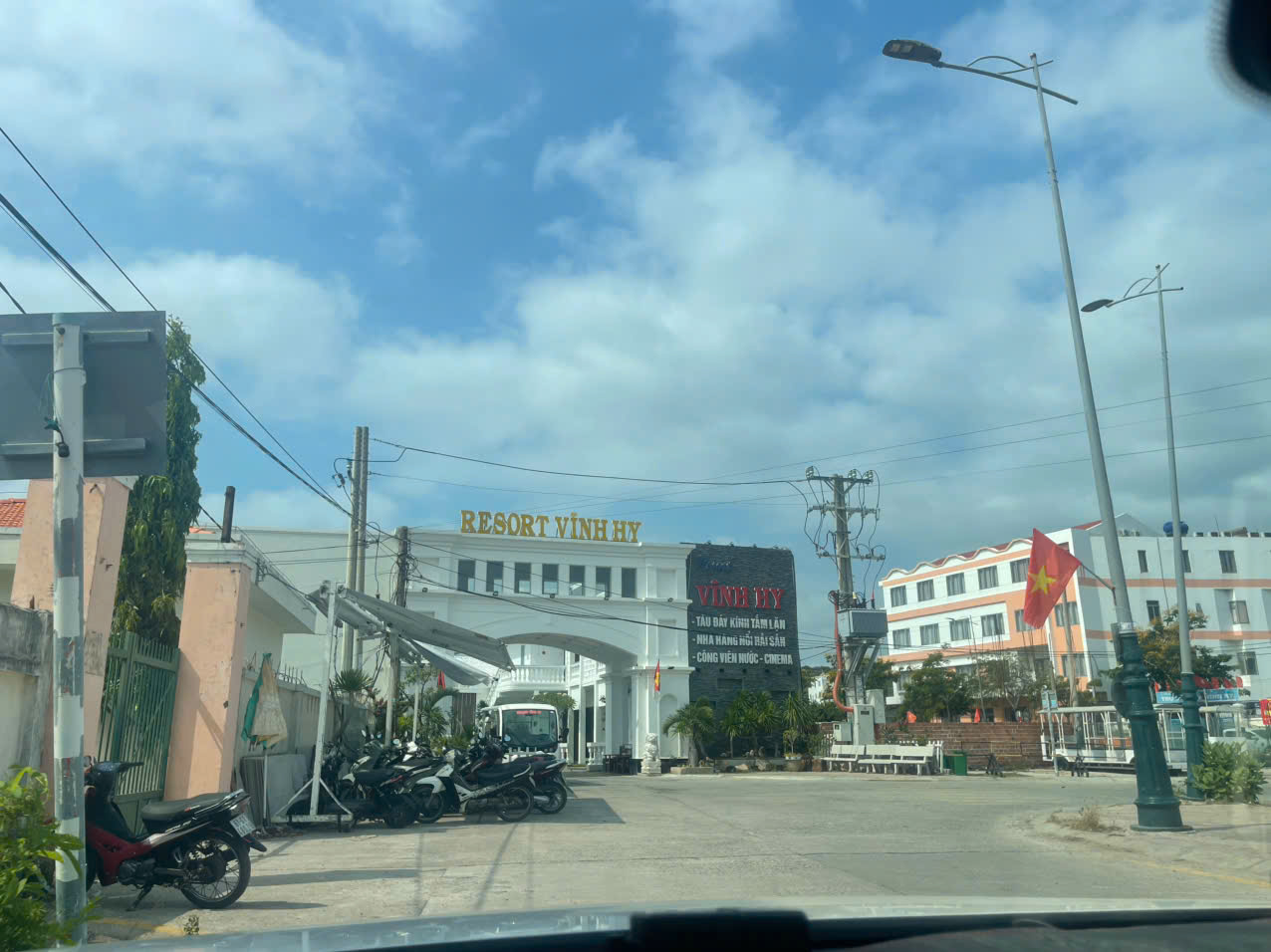Taxi điện đưa đón Vĩnh Hy Đà Lạt