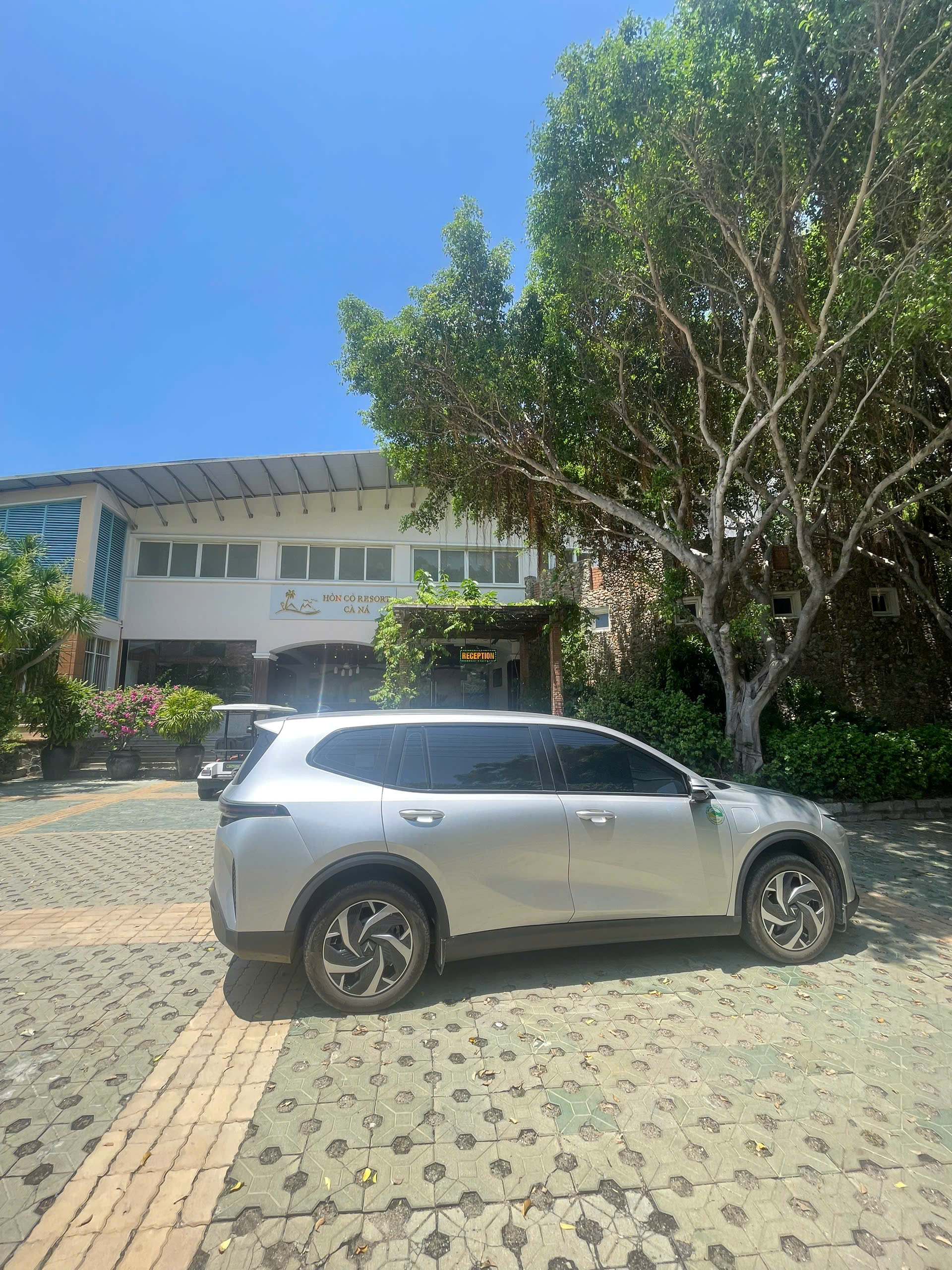 Taxi điện đưa đón Vĩnh Hy Nha Trang