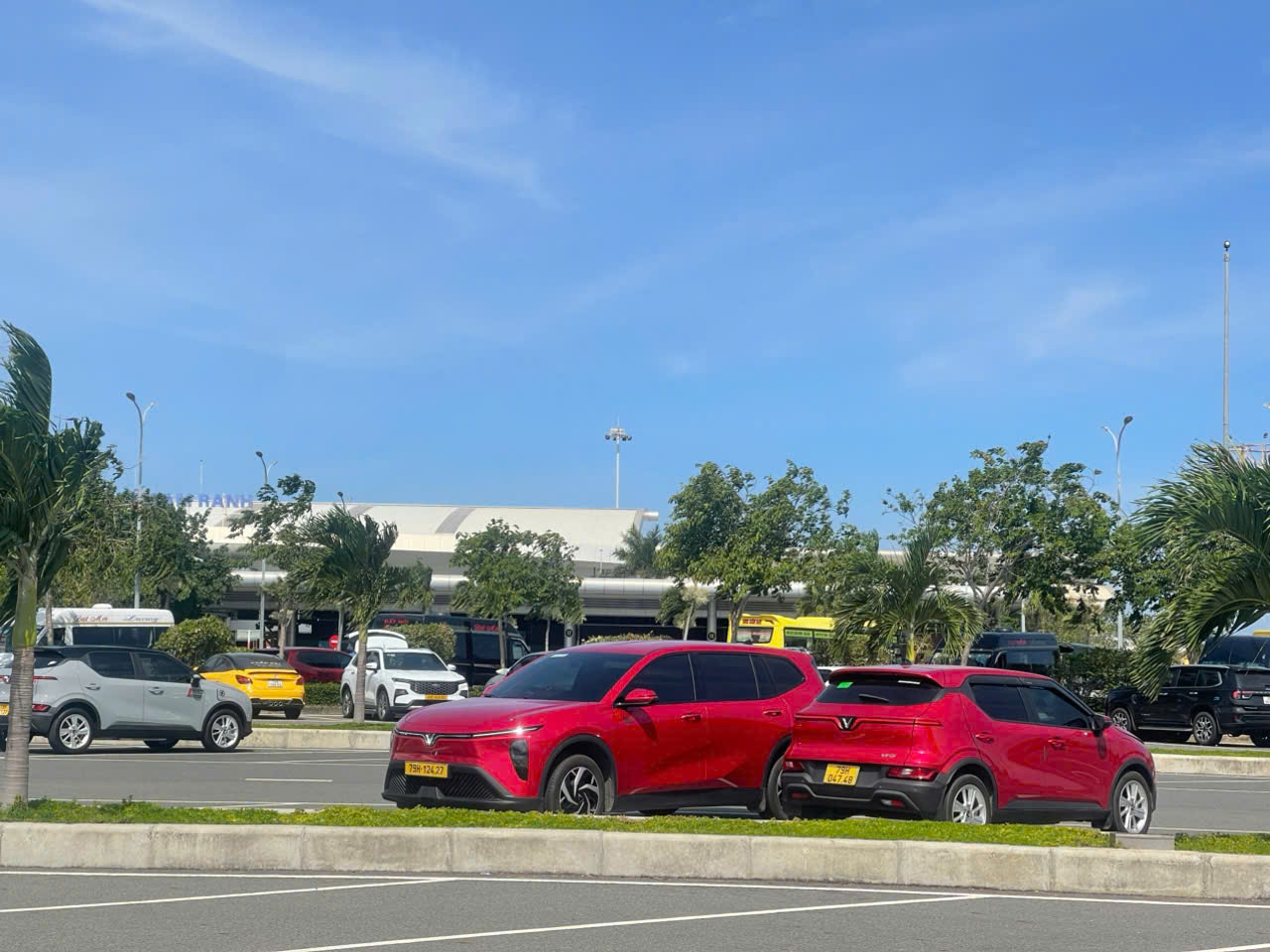 Thuê taxi điện Vĩnh Hy đi Nha Trang trọn gói