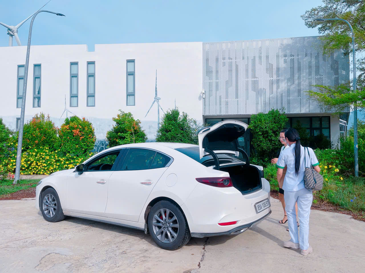 Dịch vụ taxi cao cấp Nha Trang đi Vĩnh Hy