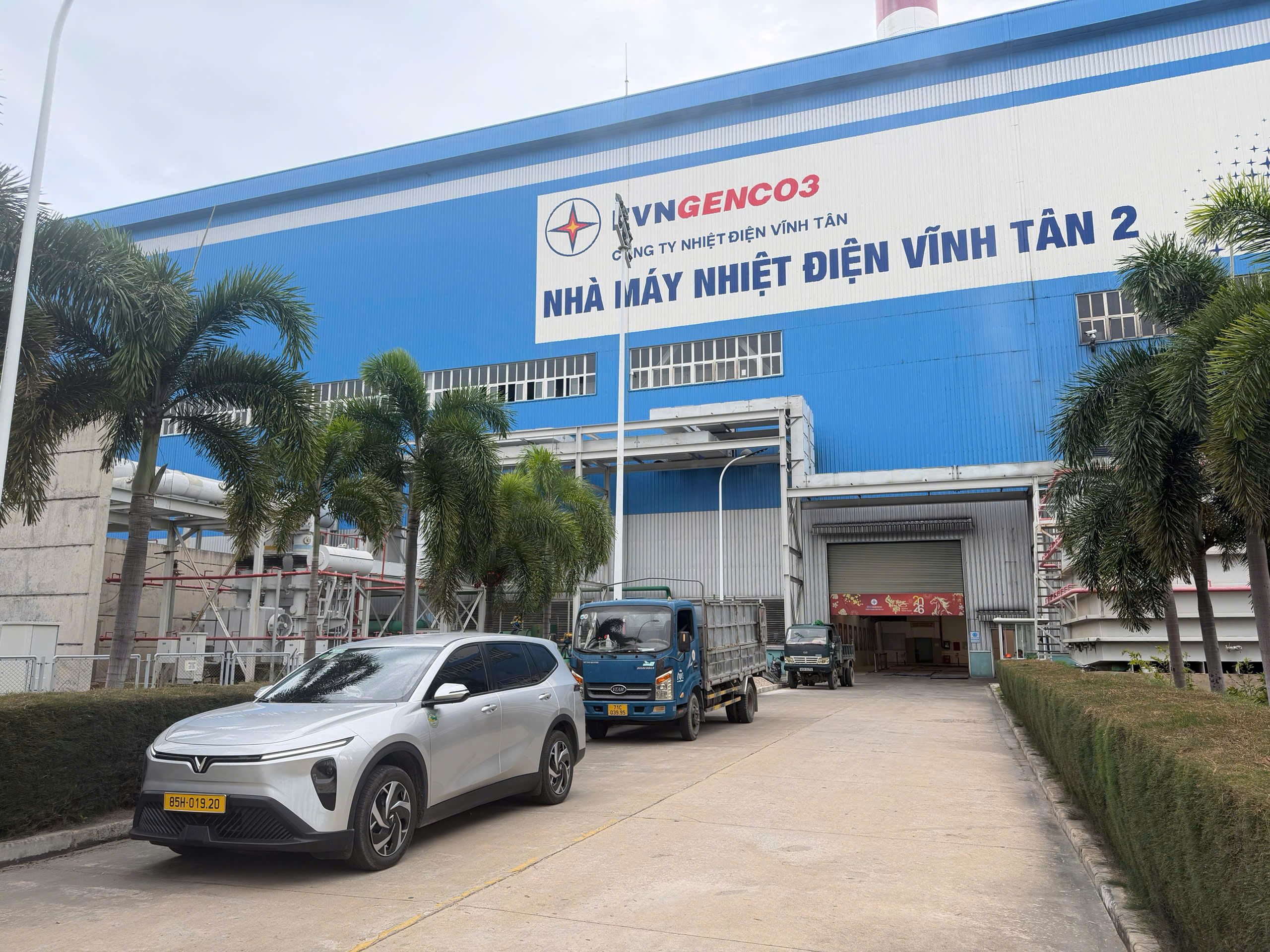 Thuê Xe Sân Bay đi nhà máy Vĩnh Tân
