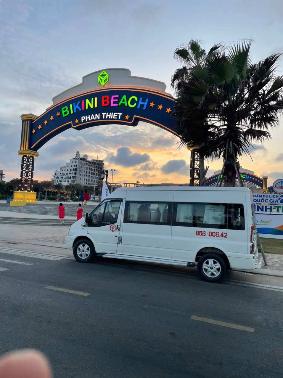 Thuê Xe Đi Tour Giá Rẻ