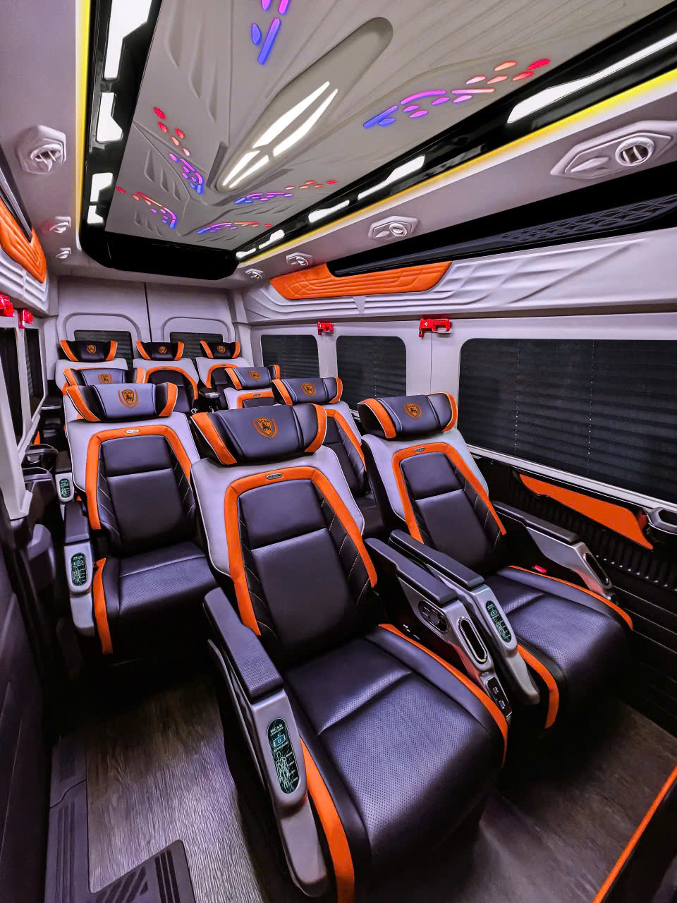 Xe Limousine Vĩnh Hy Nha Trang sang trọng