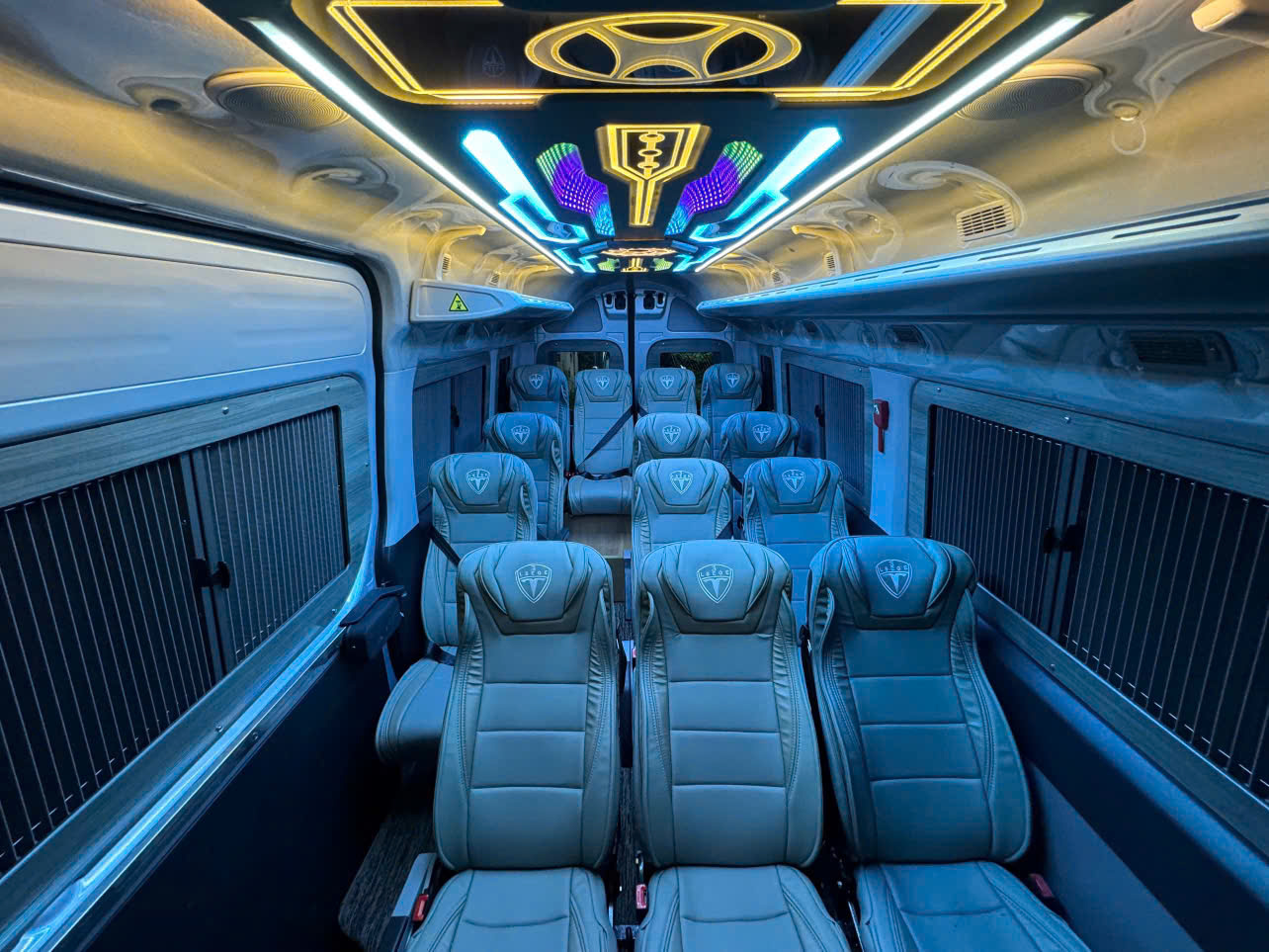 Xe Limousine Nha Trang Đi Vĩnh Hy