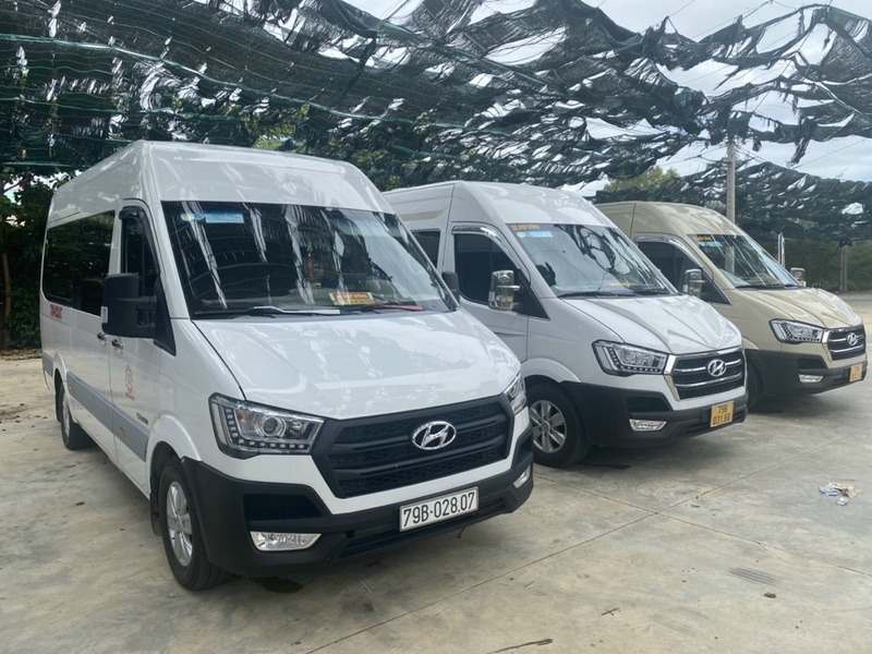 Thuê Xe Limousine Ninh Thuận Đi Sân Bay Cam Ranh