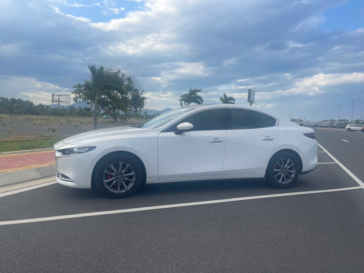 Thuê Xe Sân Bay Cam Ranh Về Hang Rái