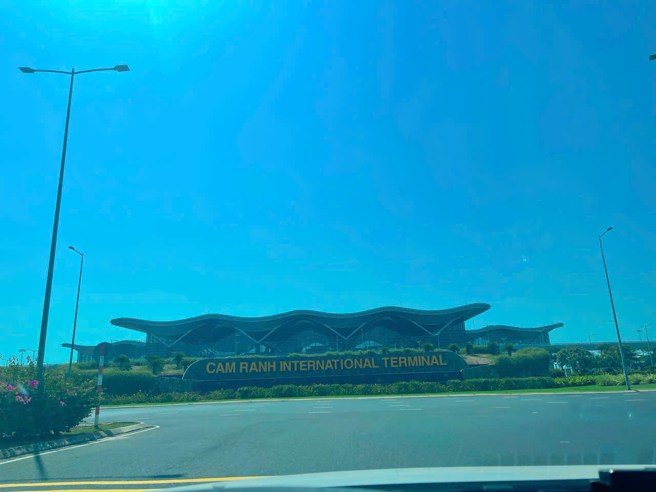 Thuê xe từ Ninh Phước đi Cam Ranh