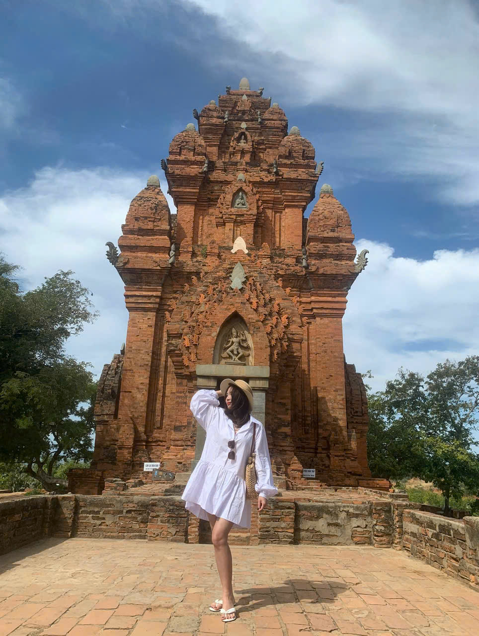 Đặt Xe 16 Chỗ Phan Rang Nhanh Chóng