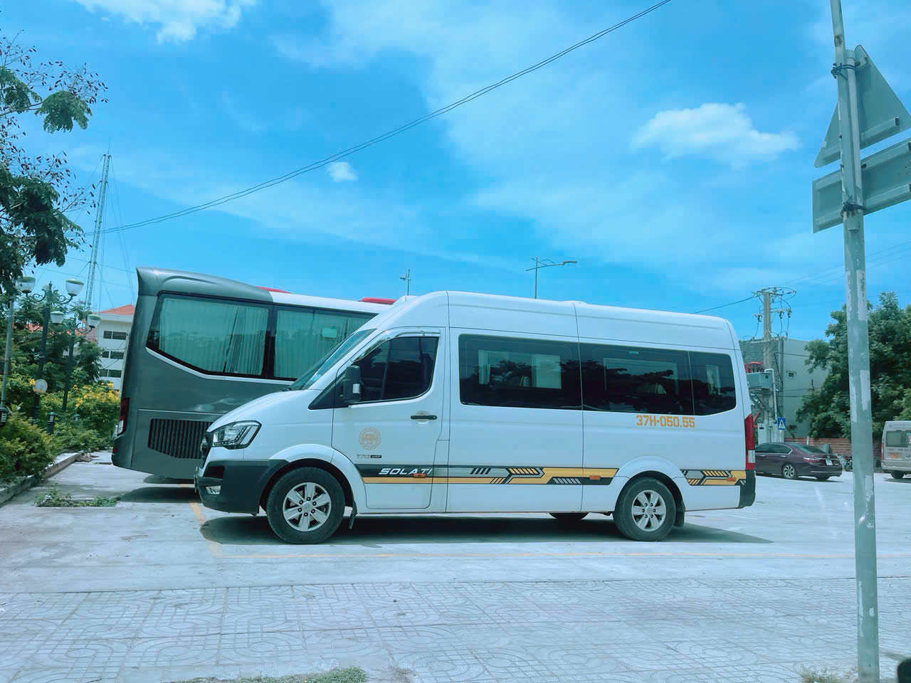 Thuê Xe 16 Chỗ Phan Rang Giá Rẻ