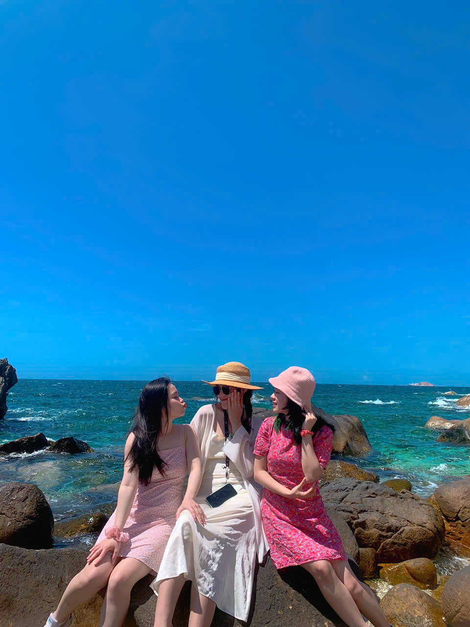 Thuê xe 16 chỗ Ninh Thuận đi Sài Gòn