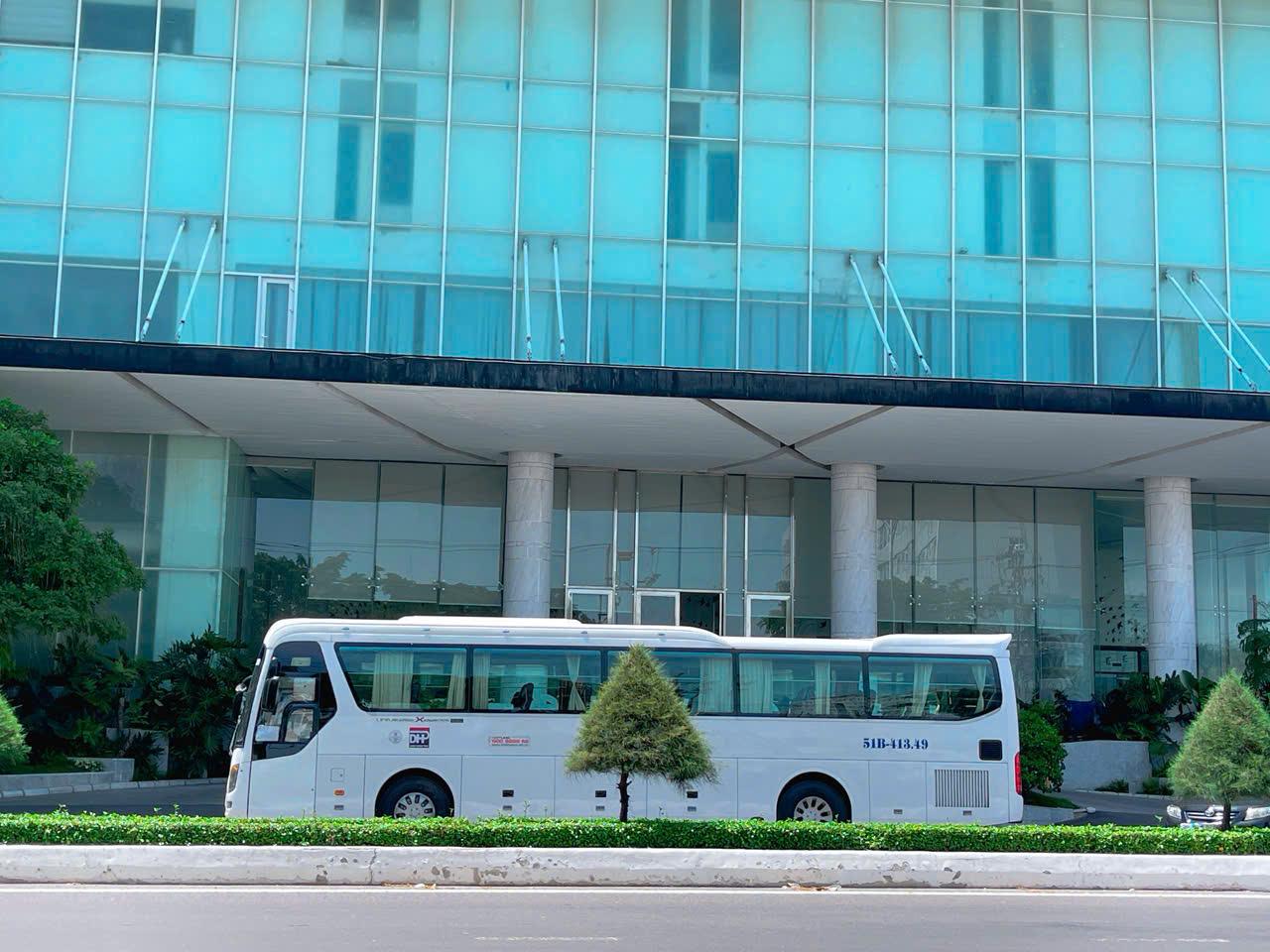 Thuê xe 45 chỗ Ninh Thuận đi Sài Gòn