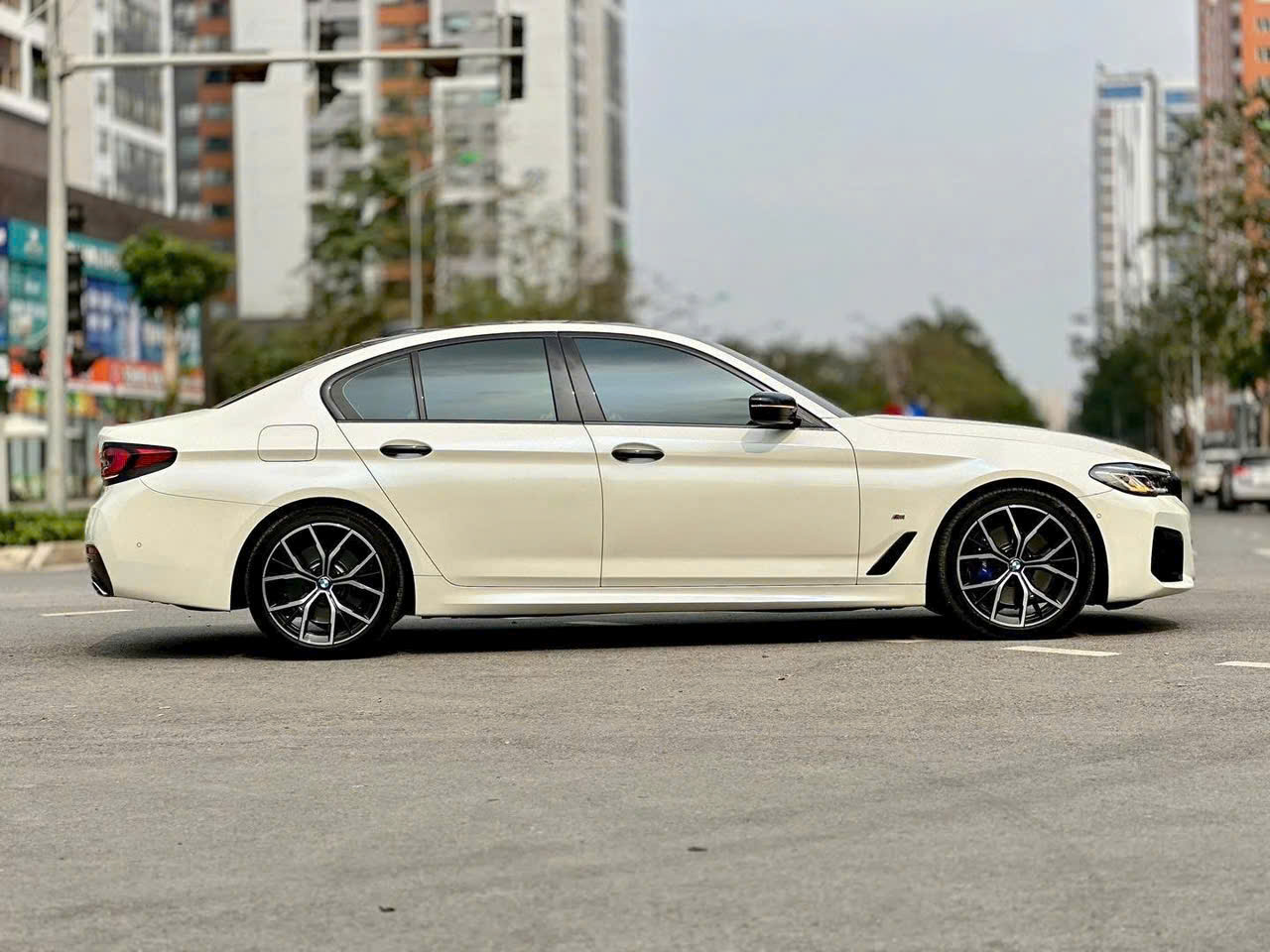 Xe taxi Ninh Thuận đi Sài Gòn