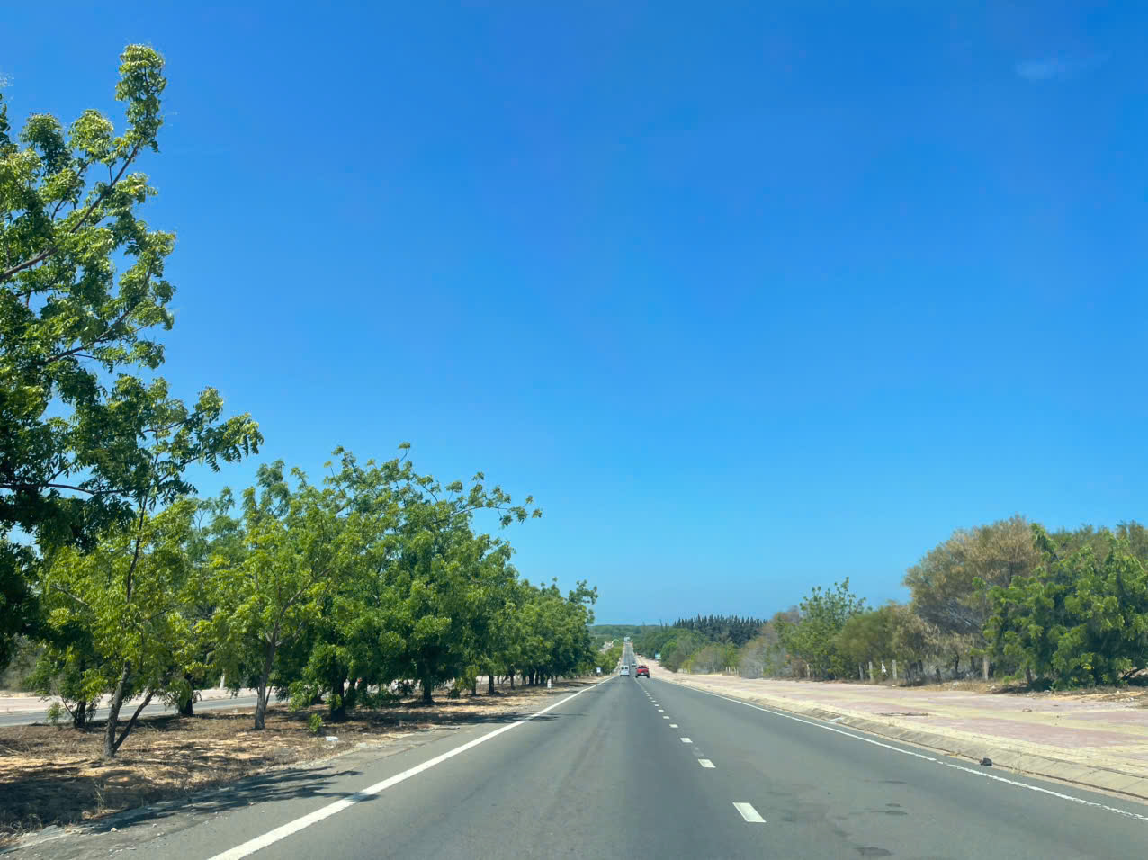 Thuê Xe Trọn Gói Sân Bay Nha Trang Ninh Thuận