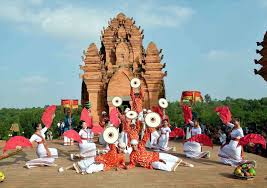 LỄ HỘI TRUYỀN THỐNG NINH THUẬN 