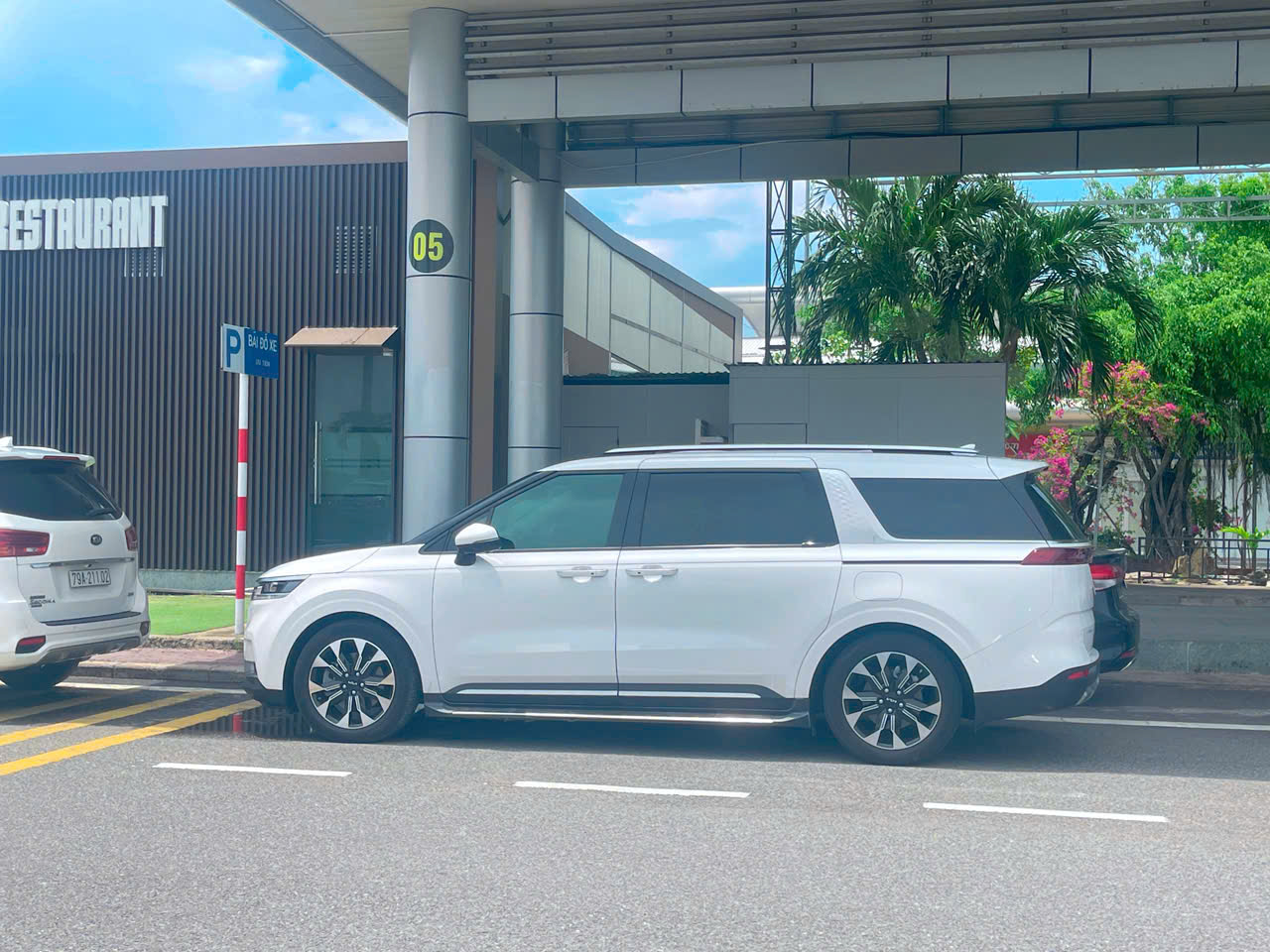 Thuê Xe Sân Bay Cam Ranh Đi Vĩnh Hy Uy Tín