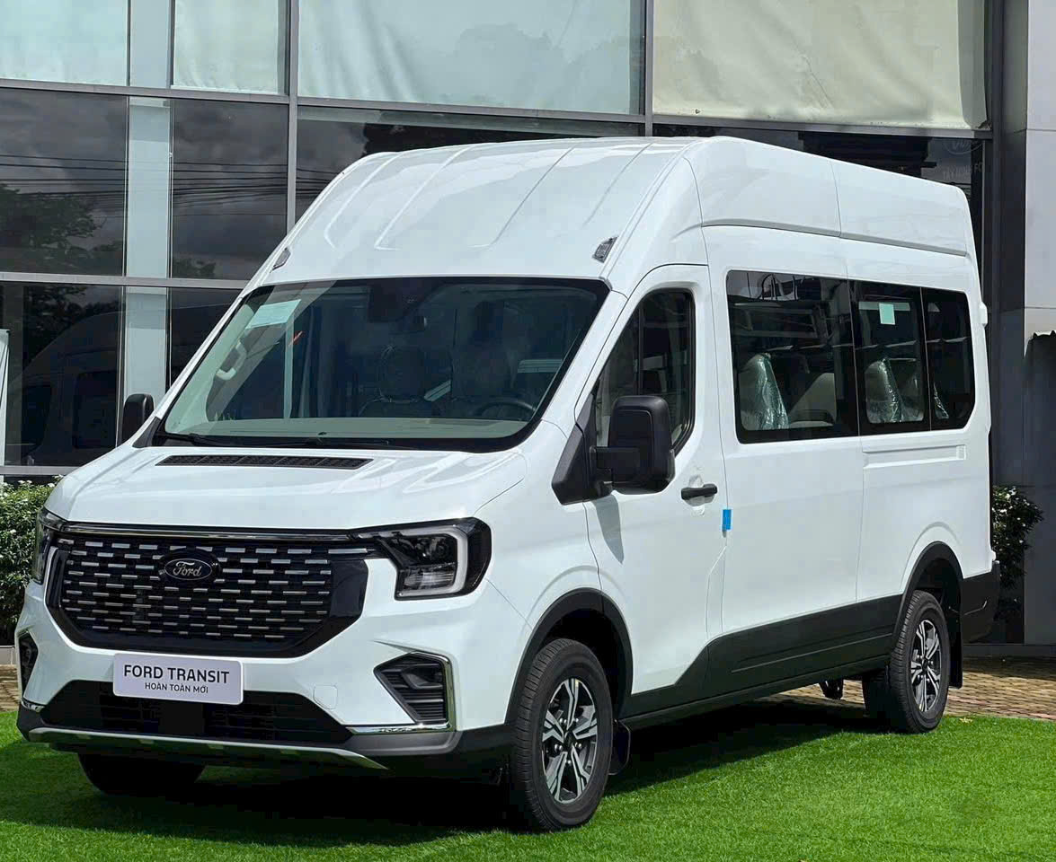 Thuê xe limousine sân bay Cam Ranh đi Vĩnh Hy