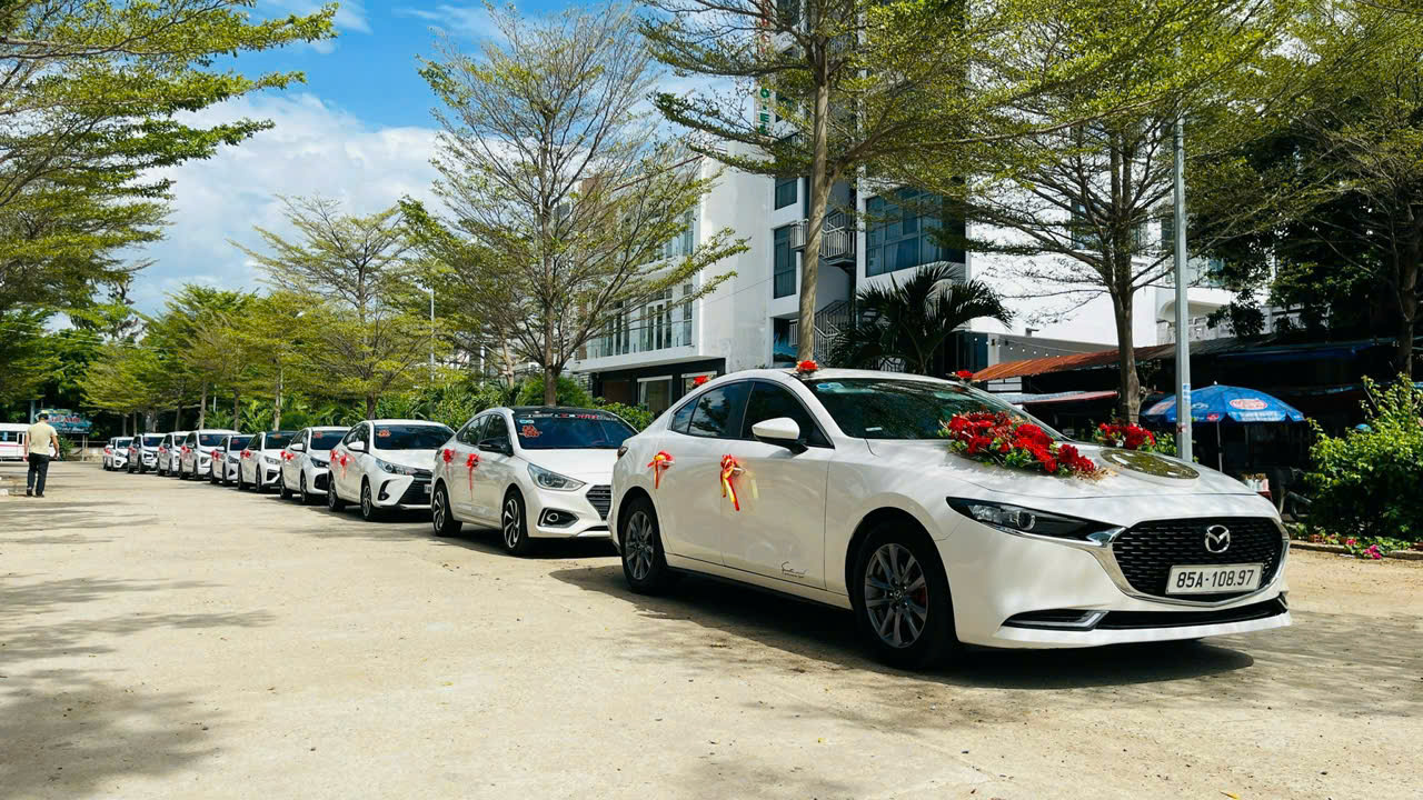 Thuê Xe Taxi Ninh Thuận - Sân bay Cam Ranh xe 5 chỗ