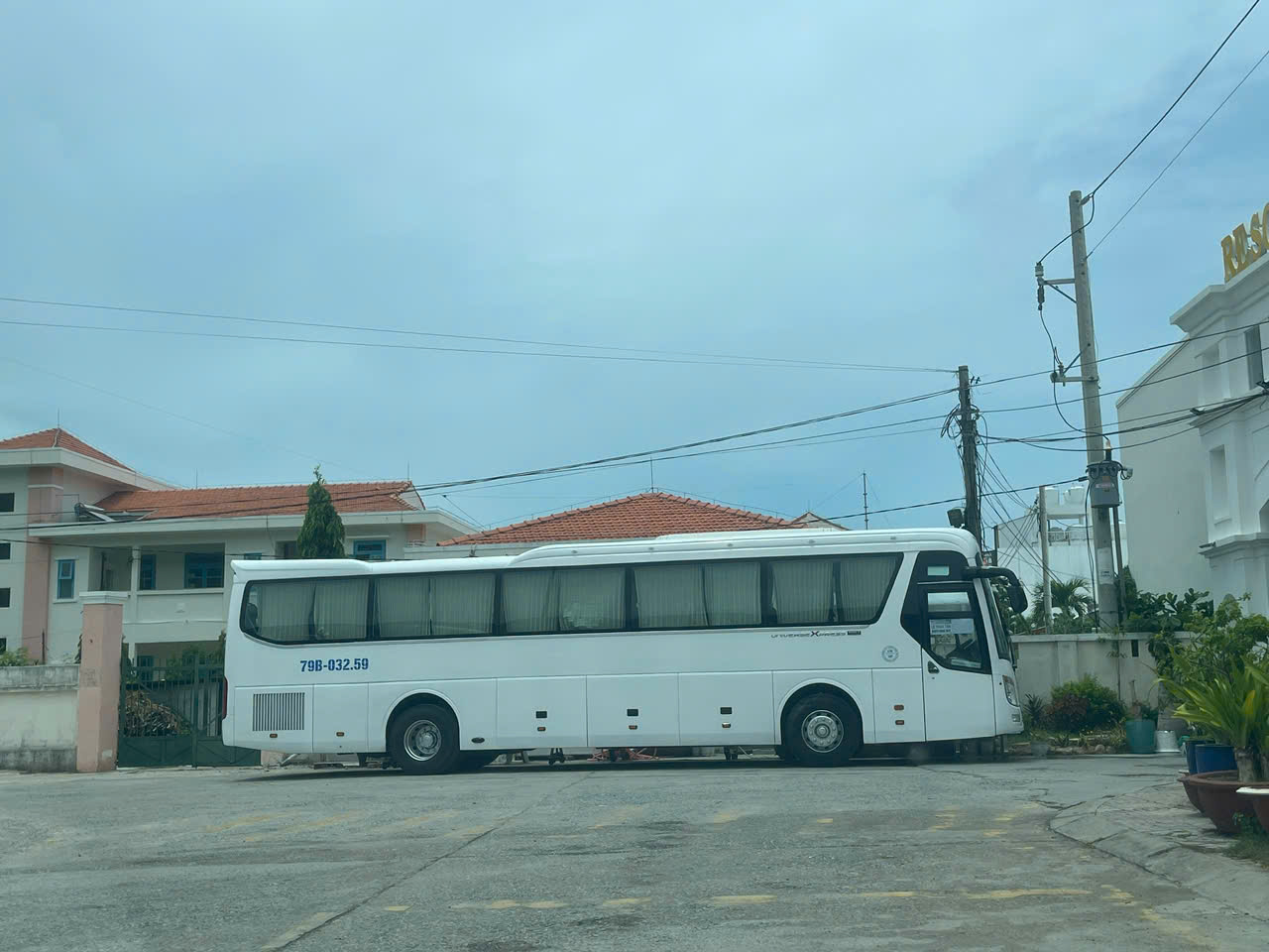 Thuê xe 45 chỗ Nha Trang đi Vĩnh Hy